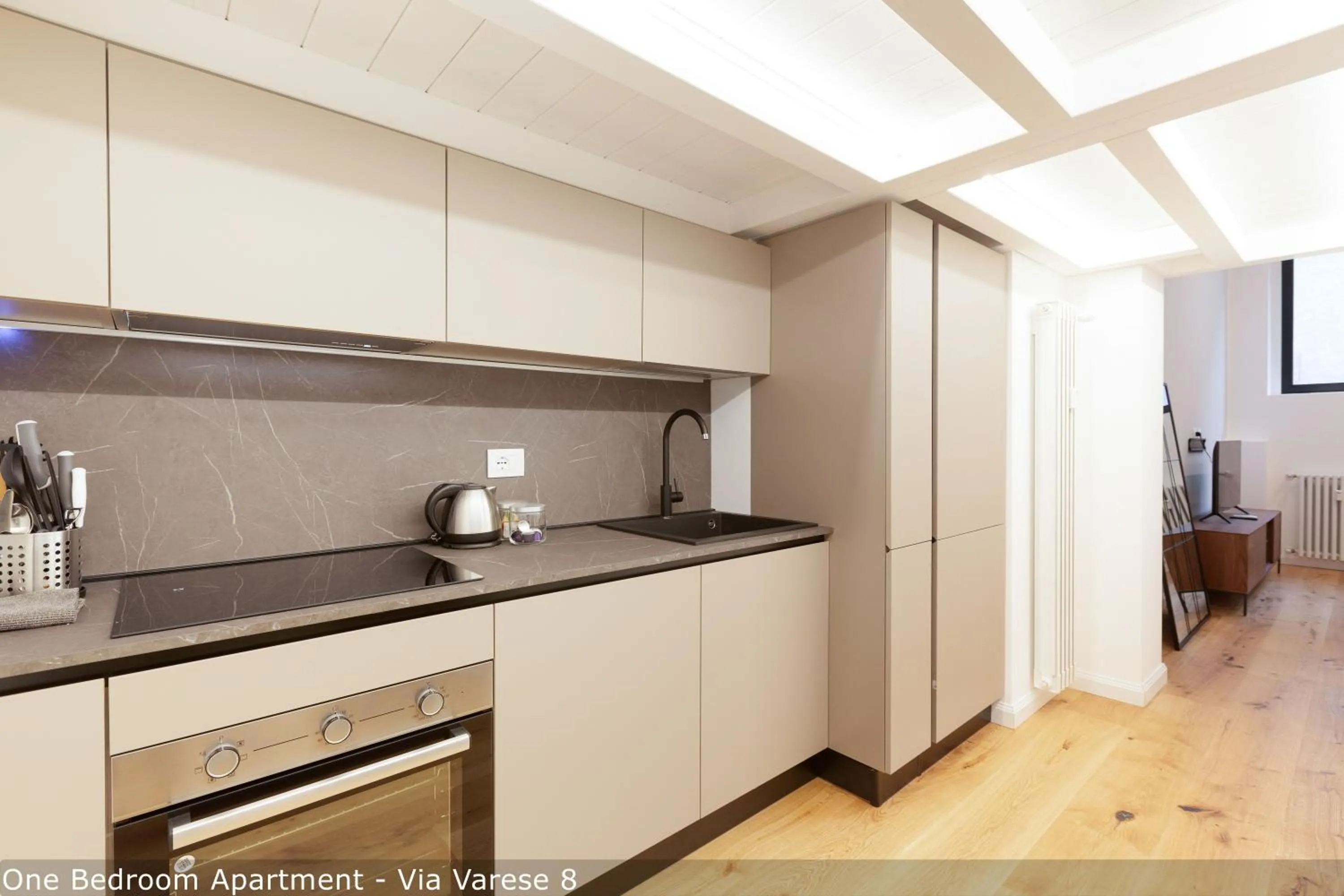 Kitchen or kitchenette in Brera Apartments in Moscova