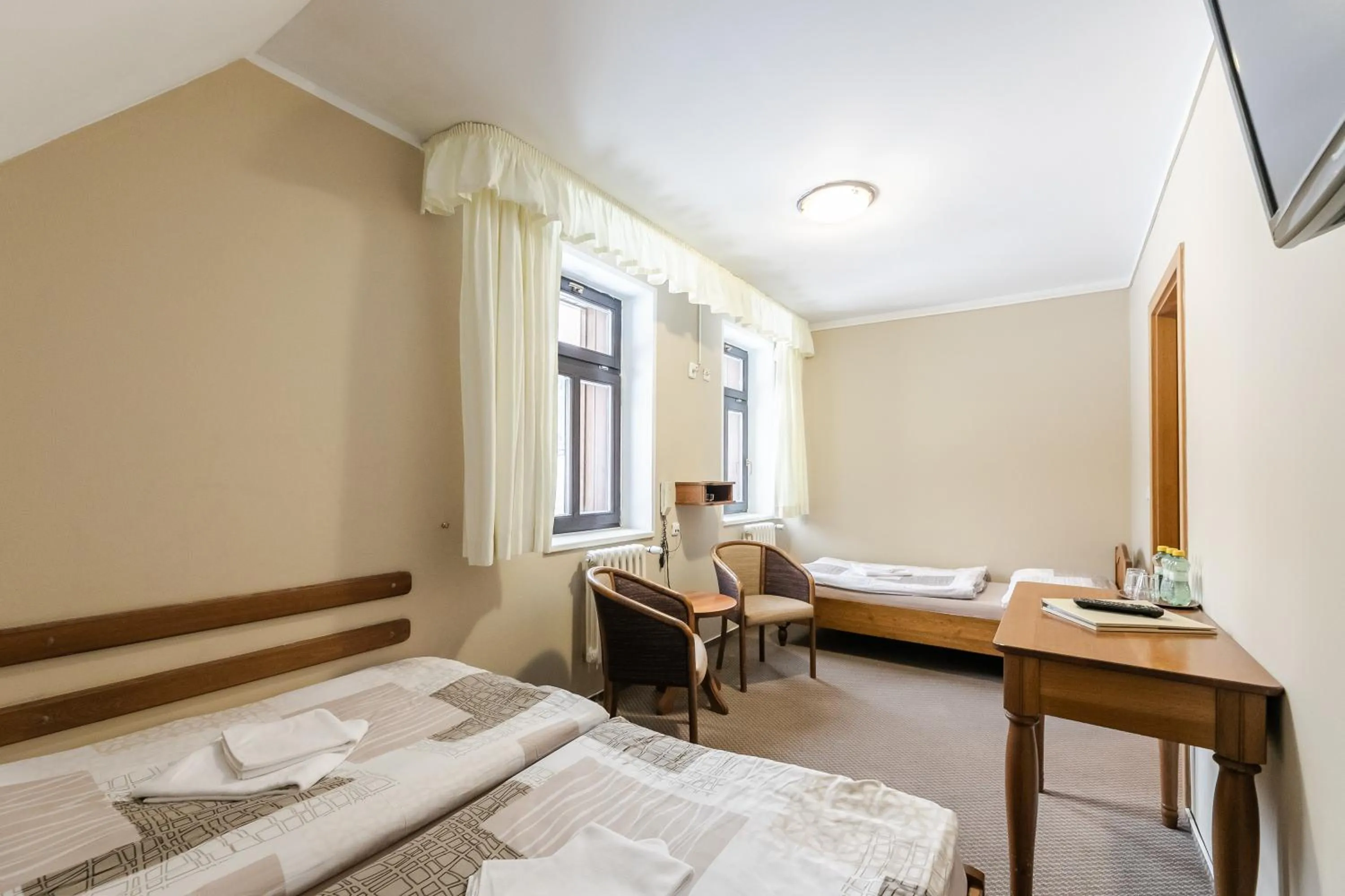 Bed in Hotel Perla Jizery