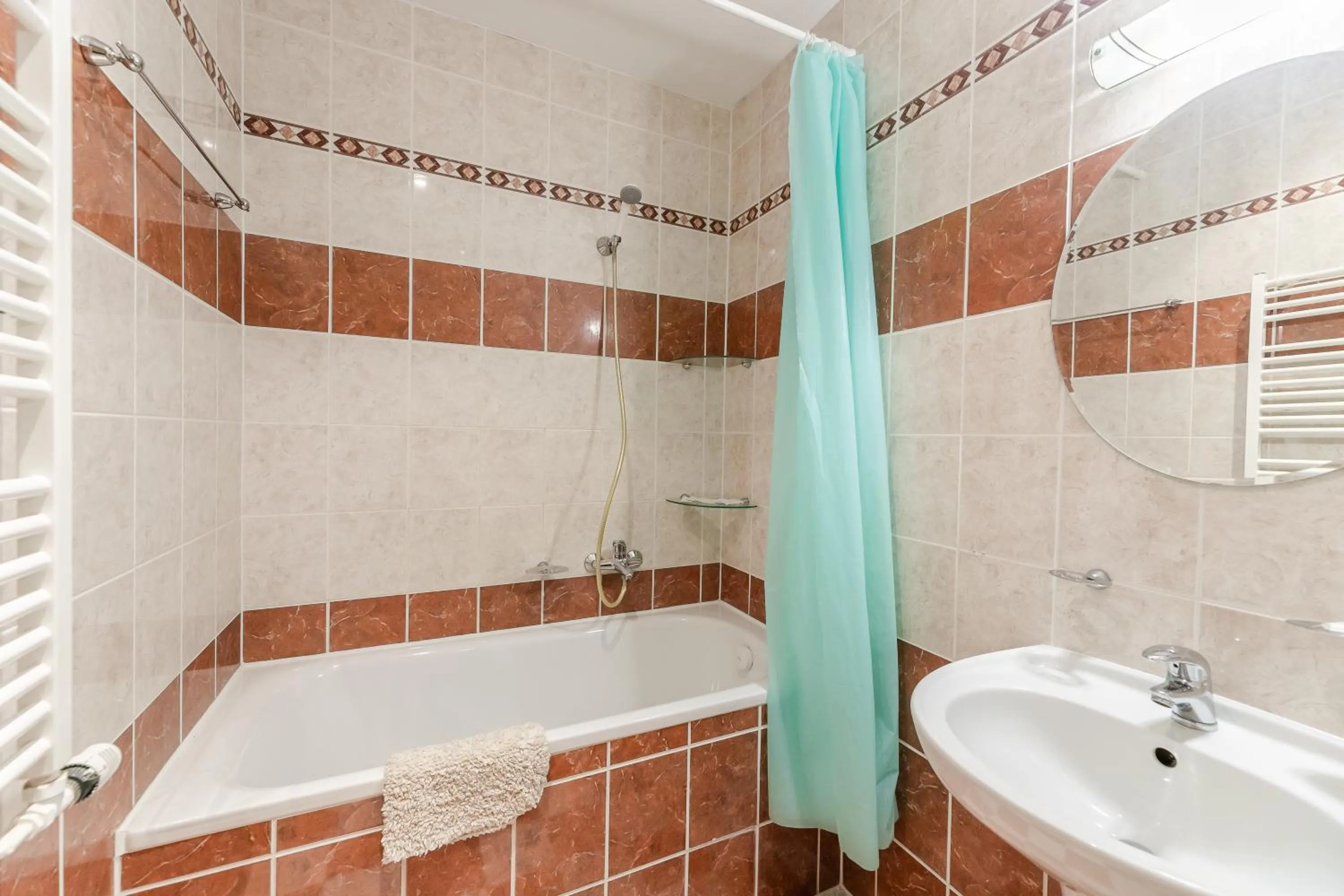 Bathroom in Hotel Perla Jizery