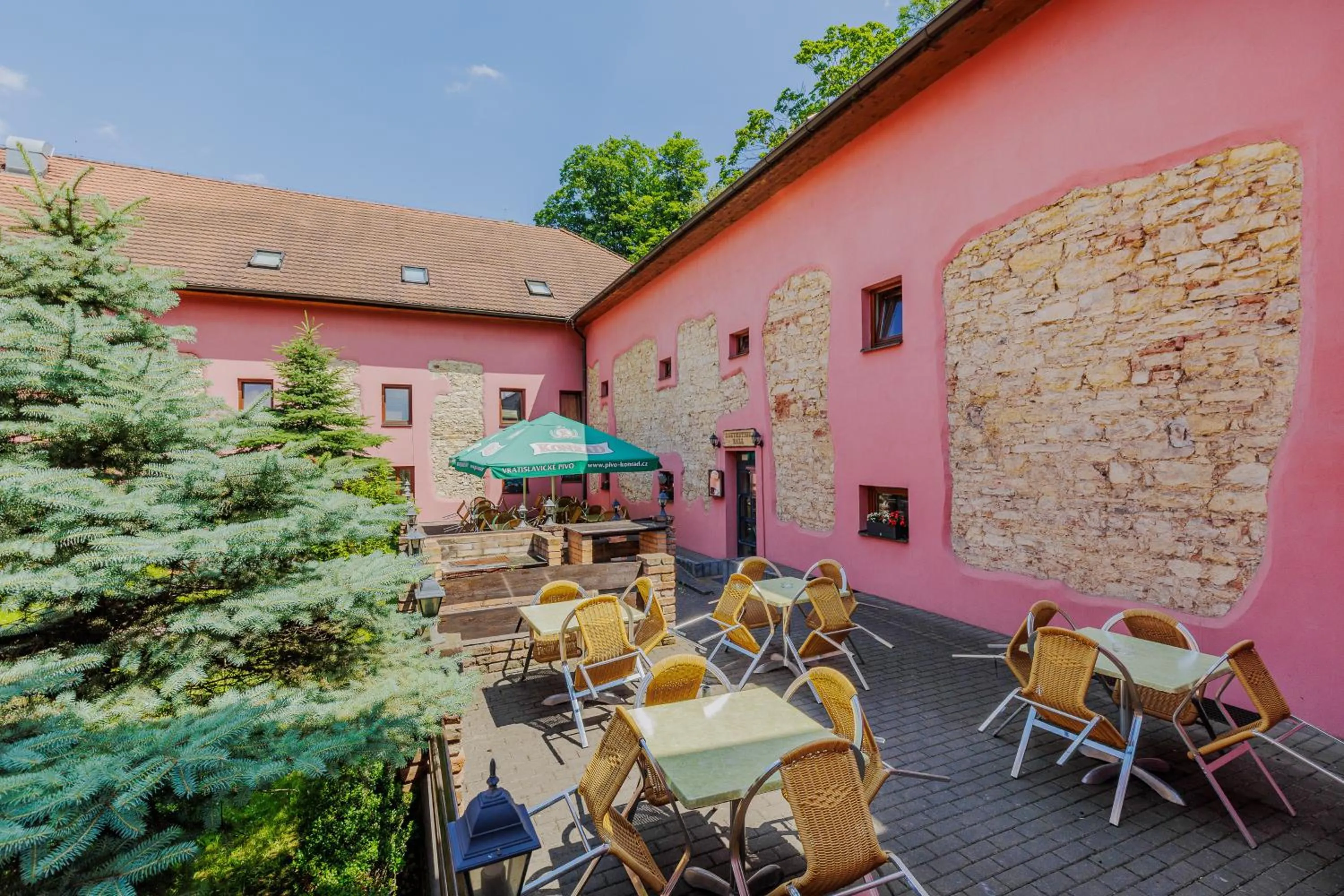 Restaurant/places to eat in Hotel STARÝ PIVOVAR