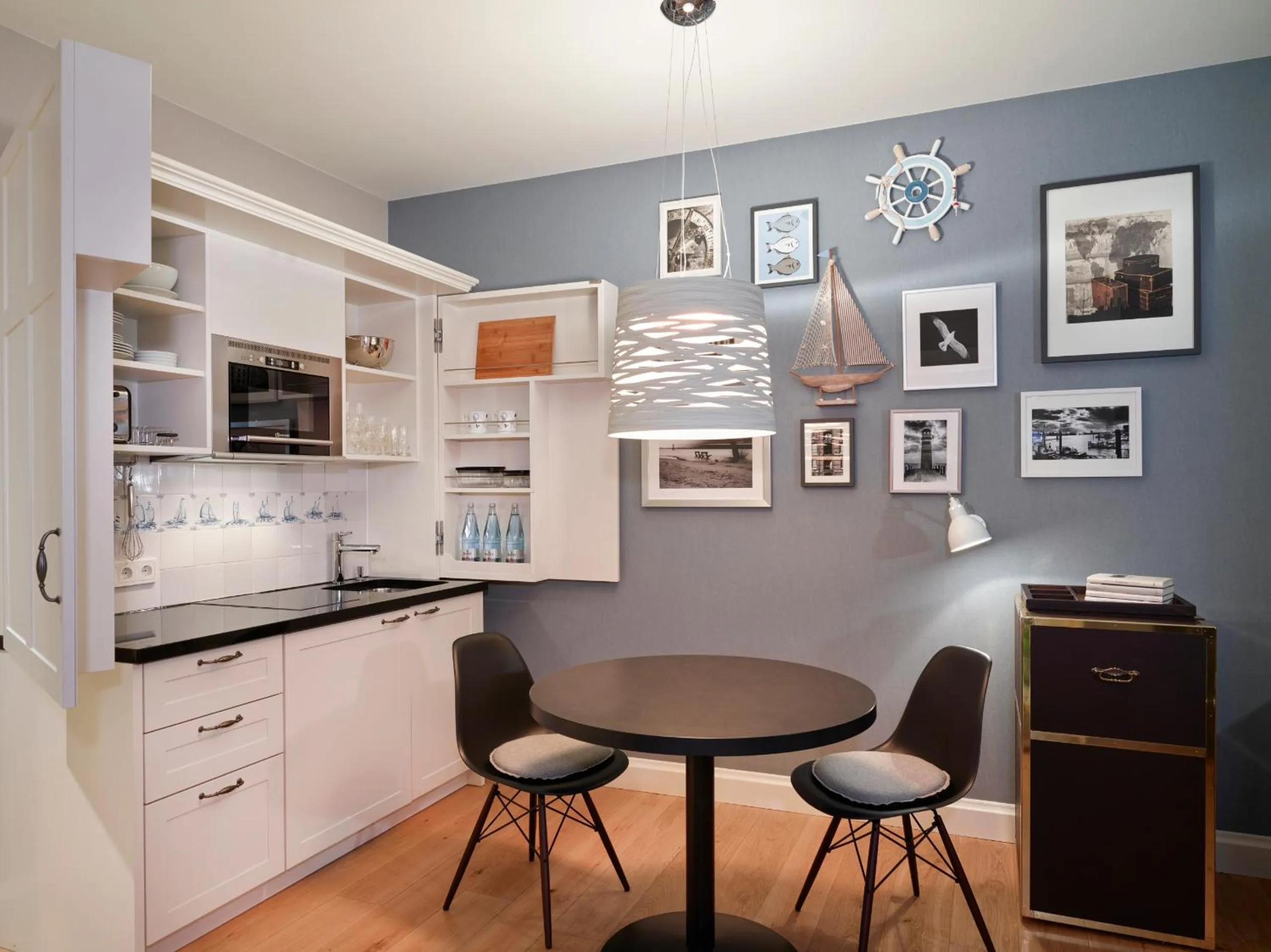 Kitchen or kitchenette in Hapimag Ferienwohnungen Hamburg