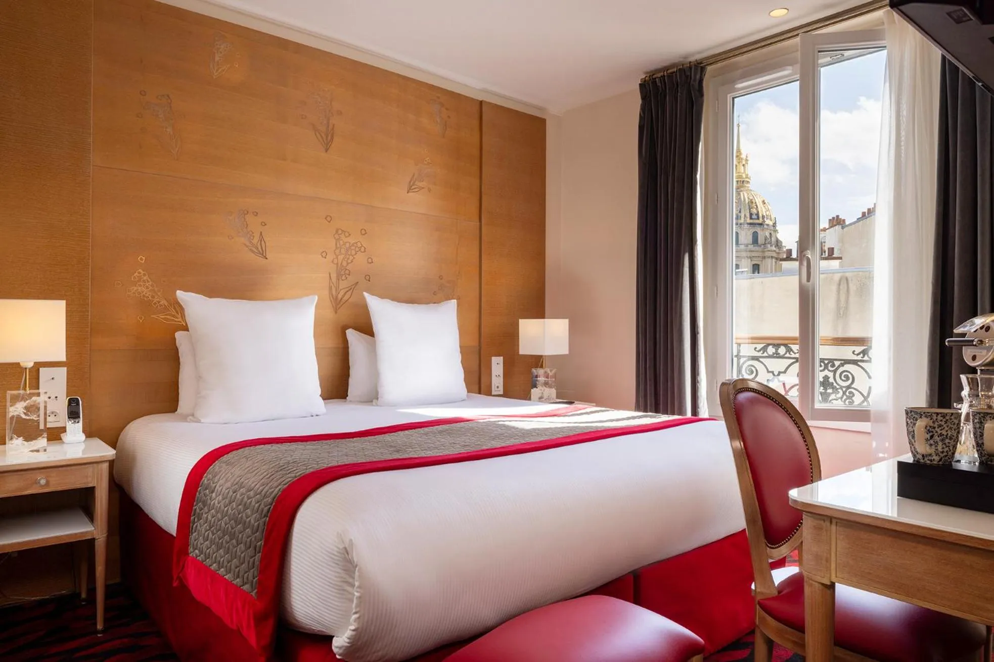 Photo of the whole room, Bed in Hotel Muguet