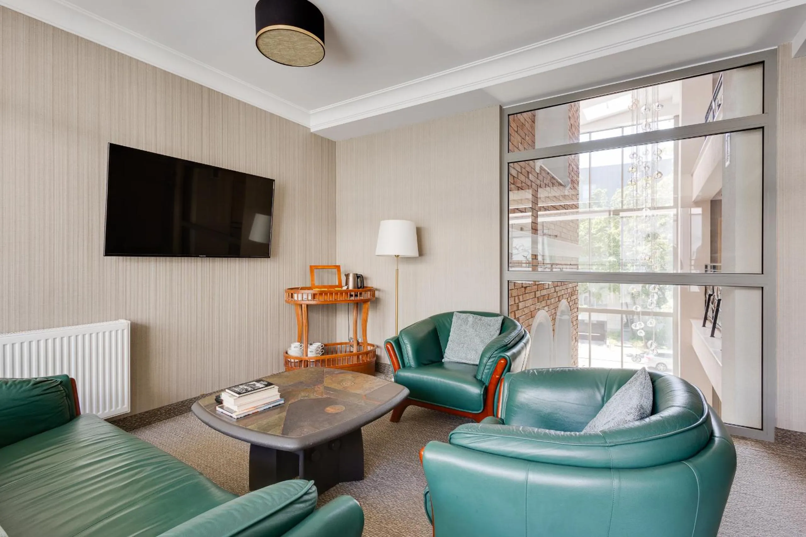 Communal lounge/ TV room in Villa Meduza