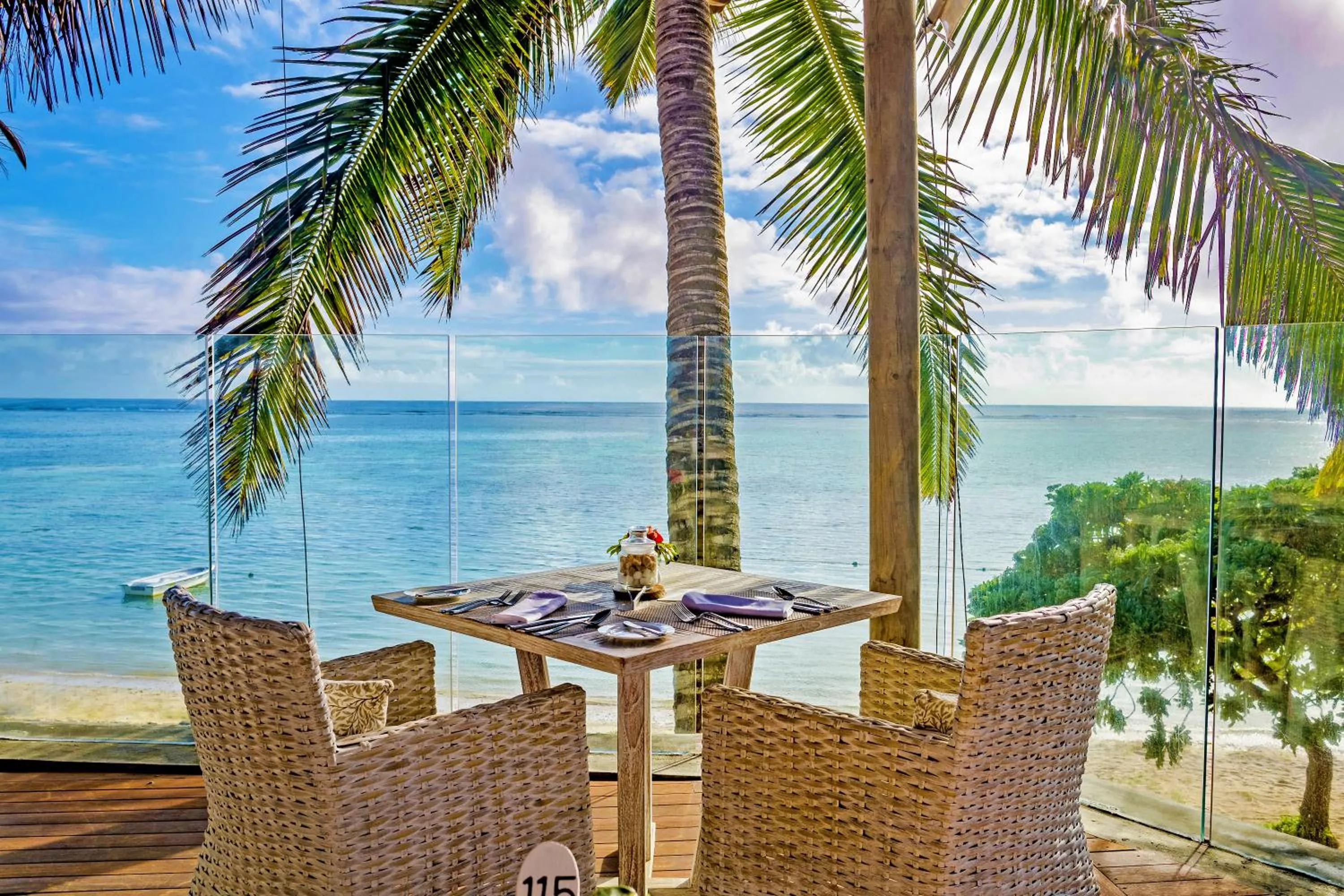 Restaurant/places to eat in Seasense Boutique Hotel & Spa