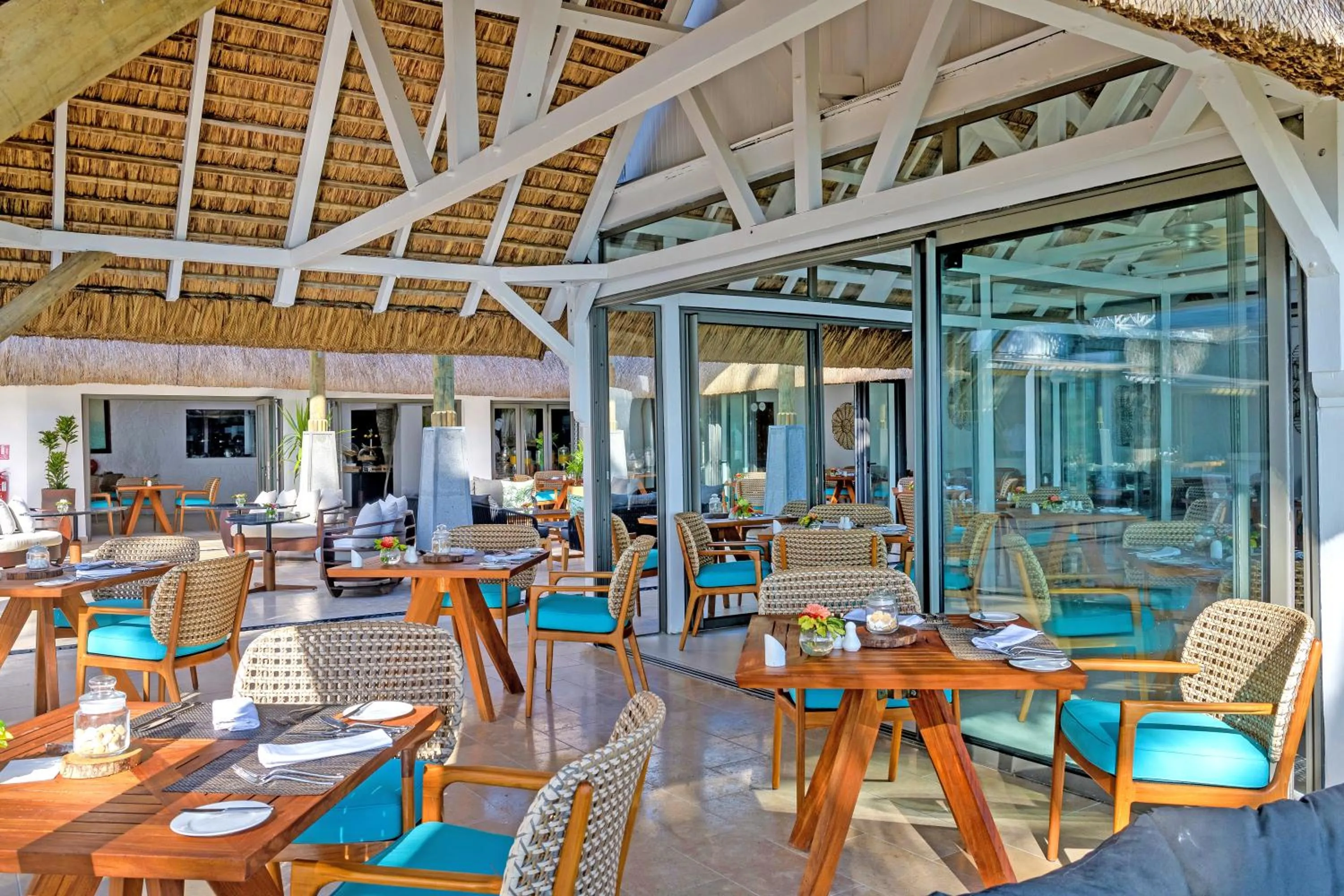 Restaurant/places to eat in Seasense Boutique Hotel & Spa