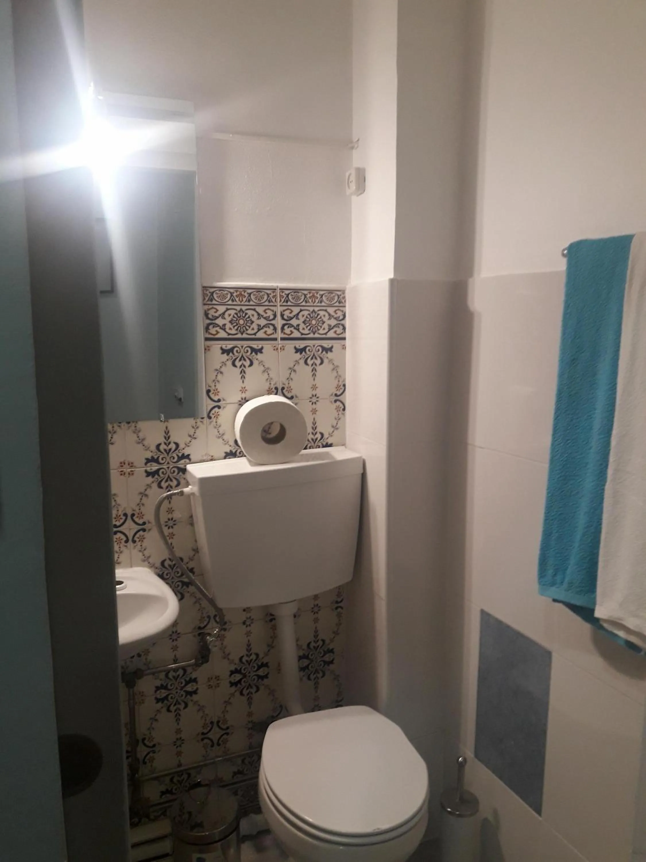 Twin Room with Bathroom in Hostal Africa Do Sul