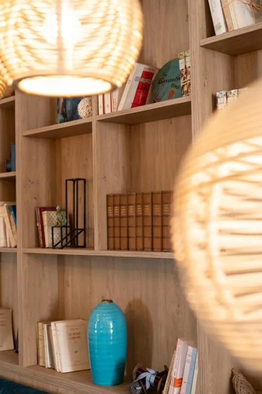 Library in Hôtel Beau Site Talloires B SPA