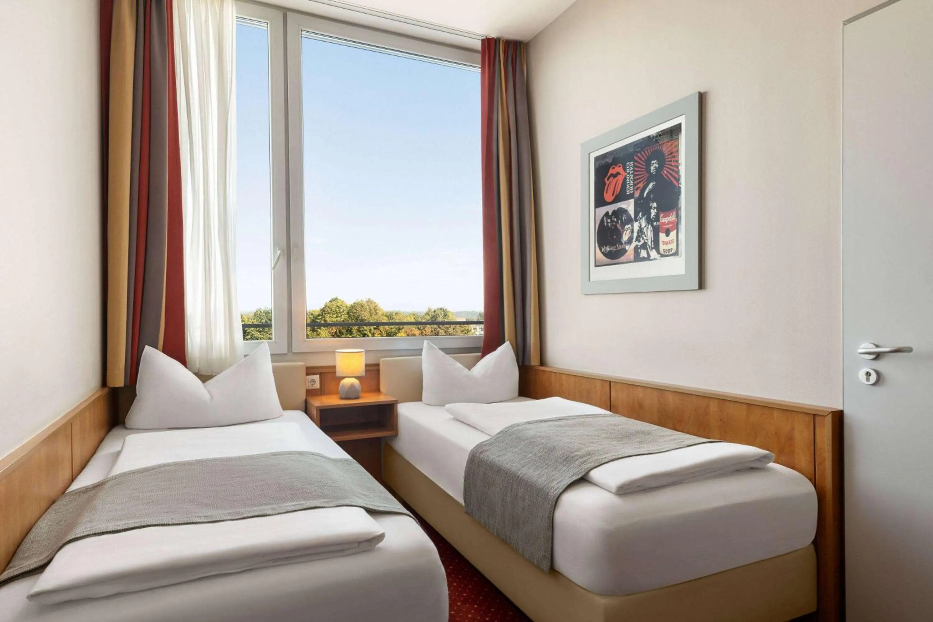 Photo of the whole room, Bed in Amedia Express Passau, Trademark Collection by Wyndham