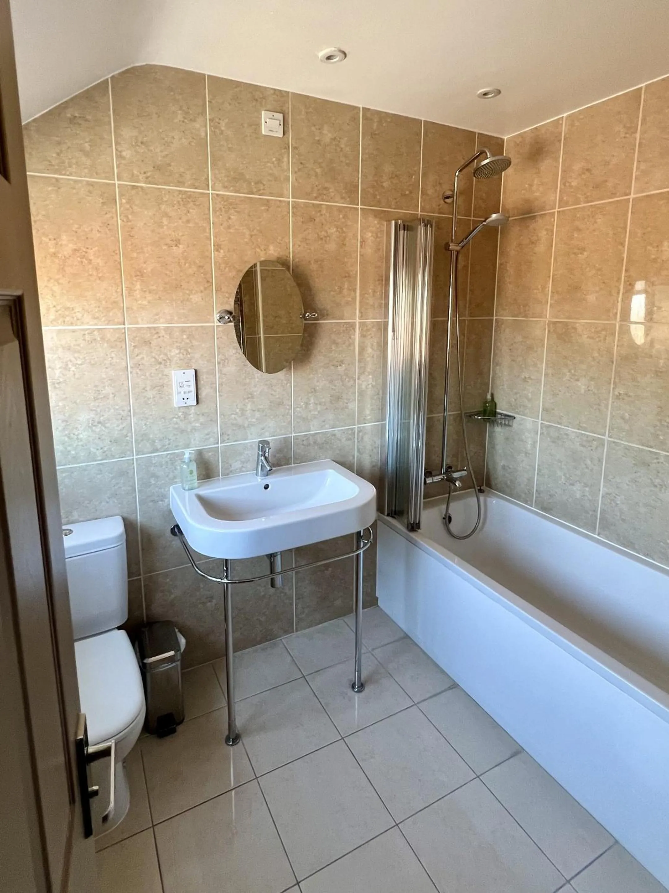 Bathroom in The Parson Woodforde