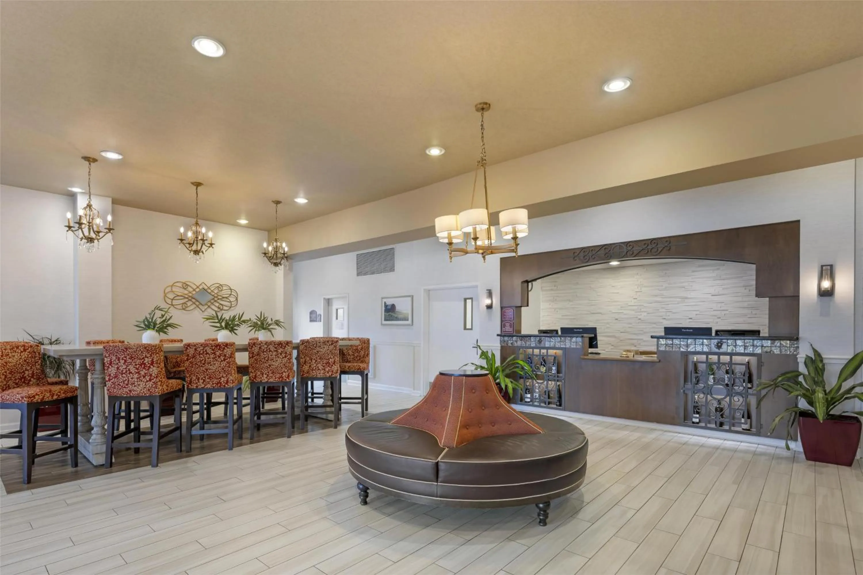 Lobby or reception in Best Western PLUS Vineyard Inn and Suites
