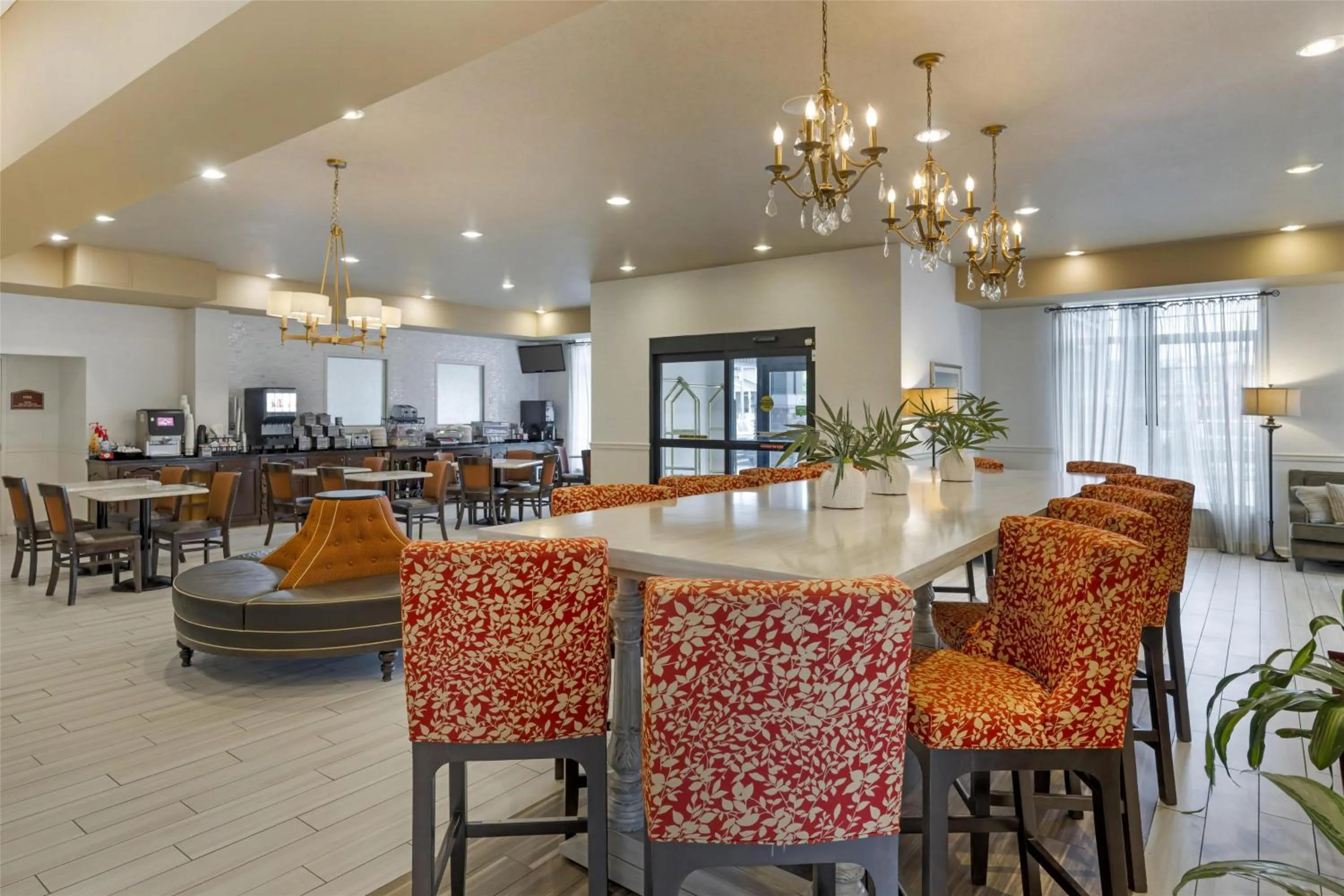 Lobby or reception in Best Western PLUS Vineyard Inn and Suites