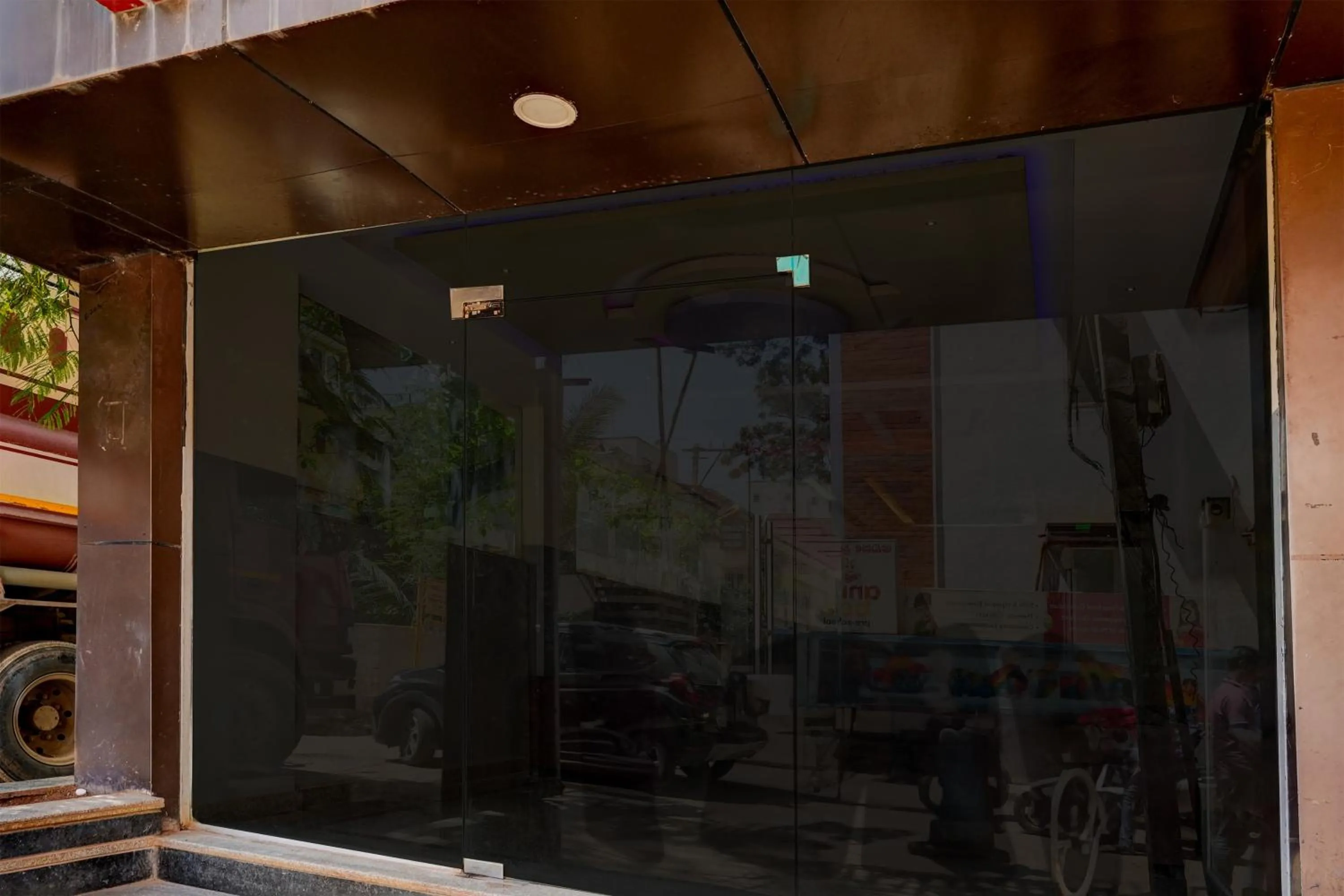 Facade/entrance in Hotel O PMR Hotel