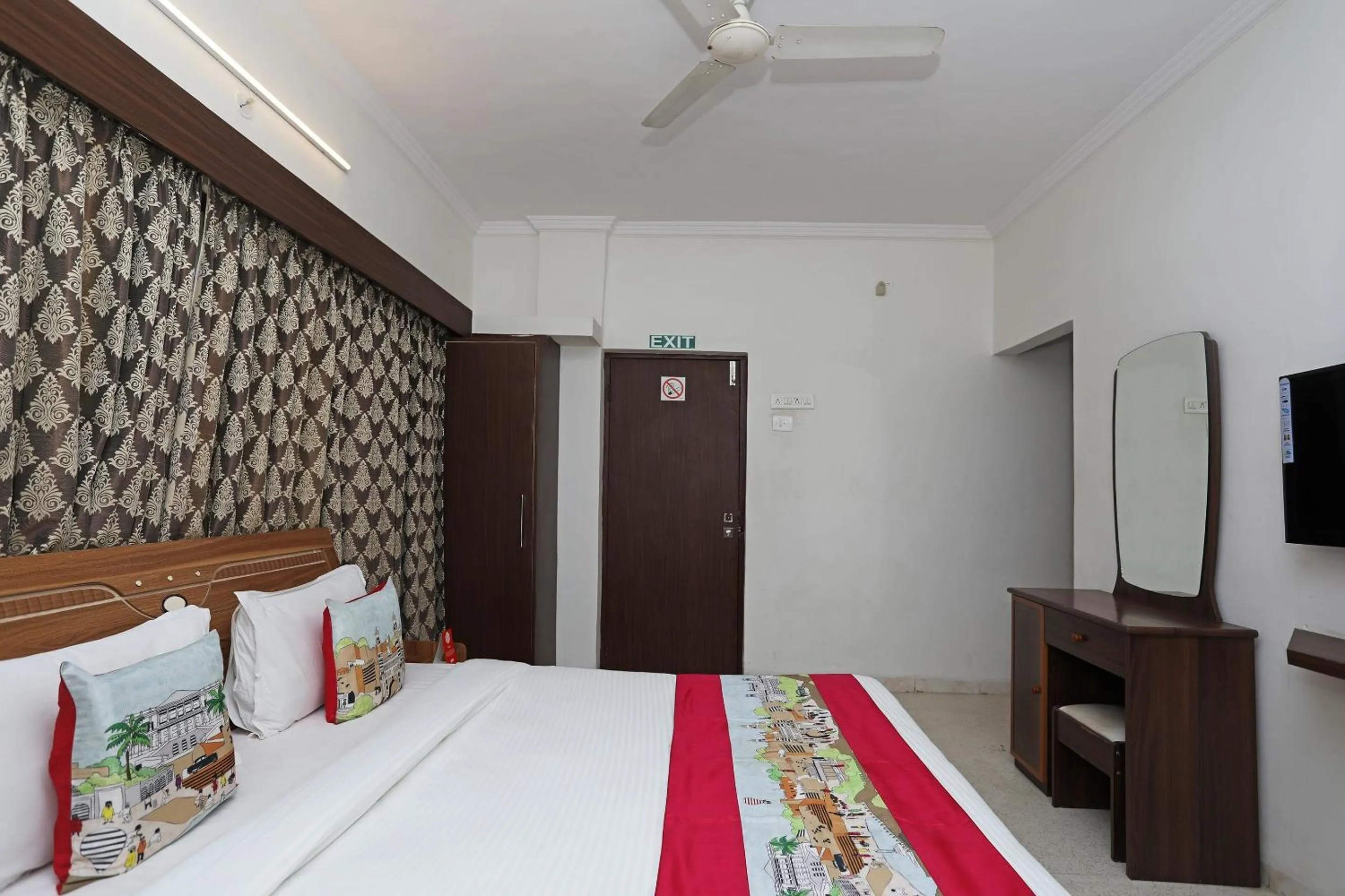 Bedroom, Bed in Hotel O 10671 Hotel Sai Prem