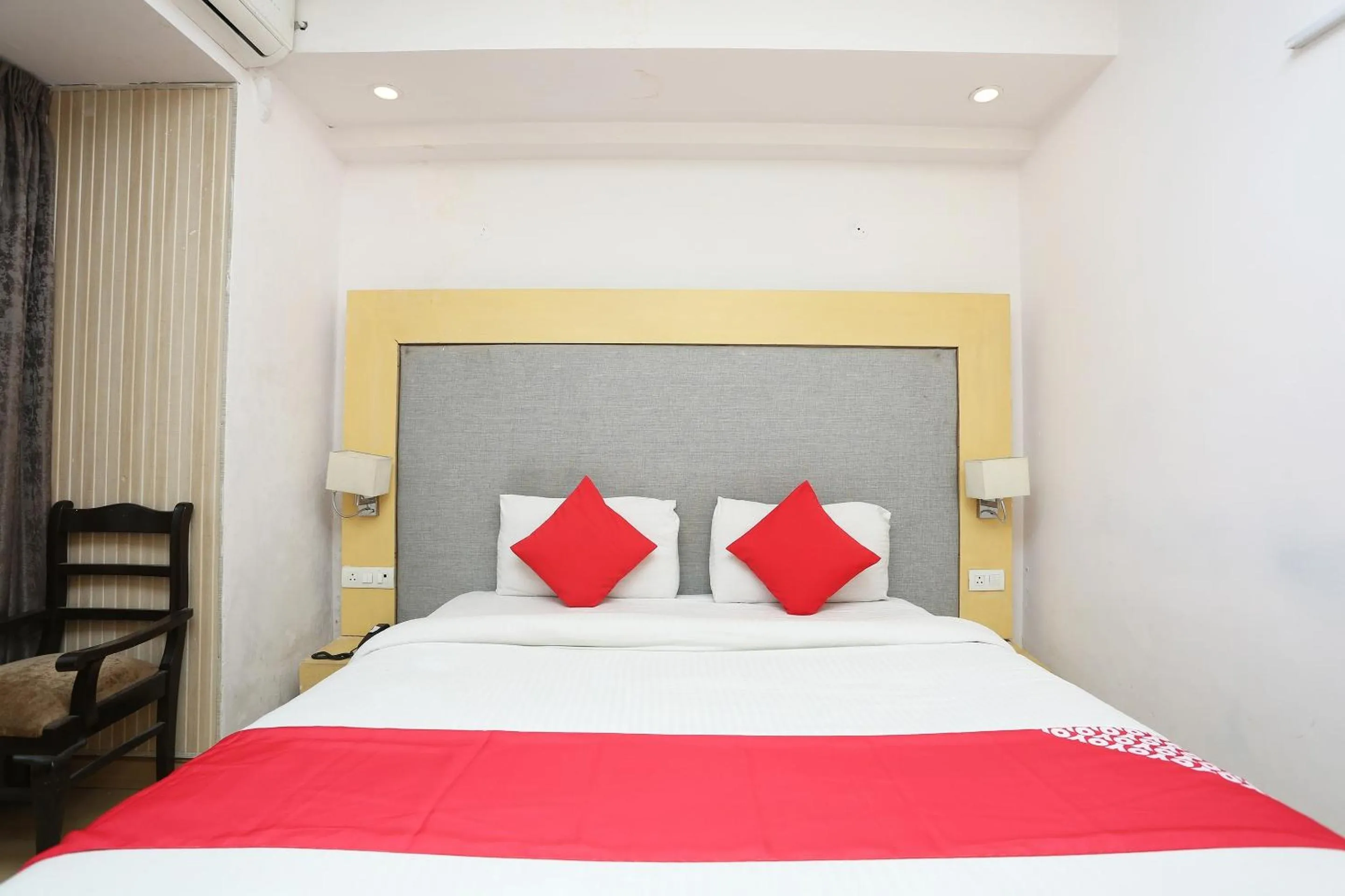 Bedroom, Bed in Super Hotel O The Avenue Residency