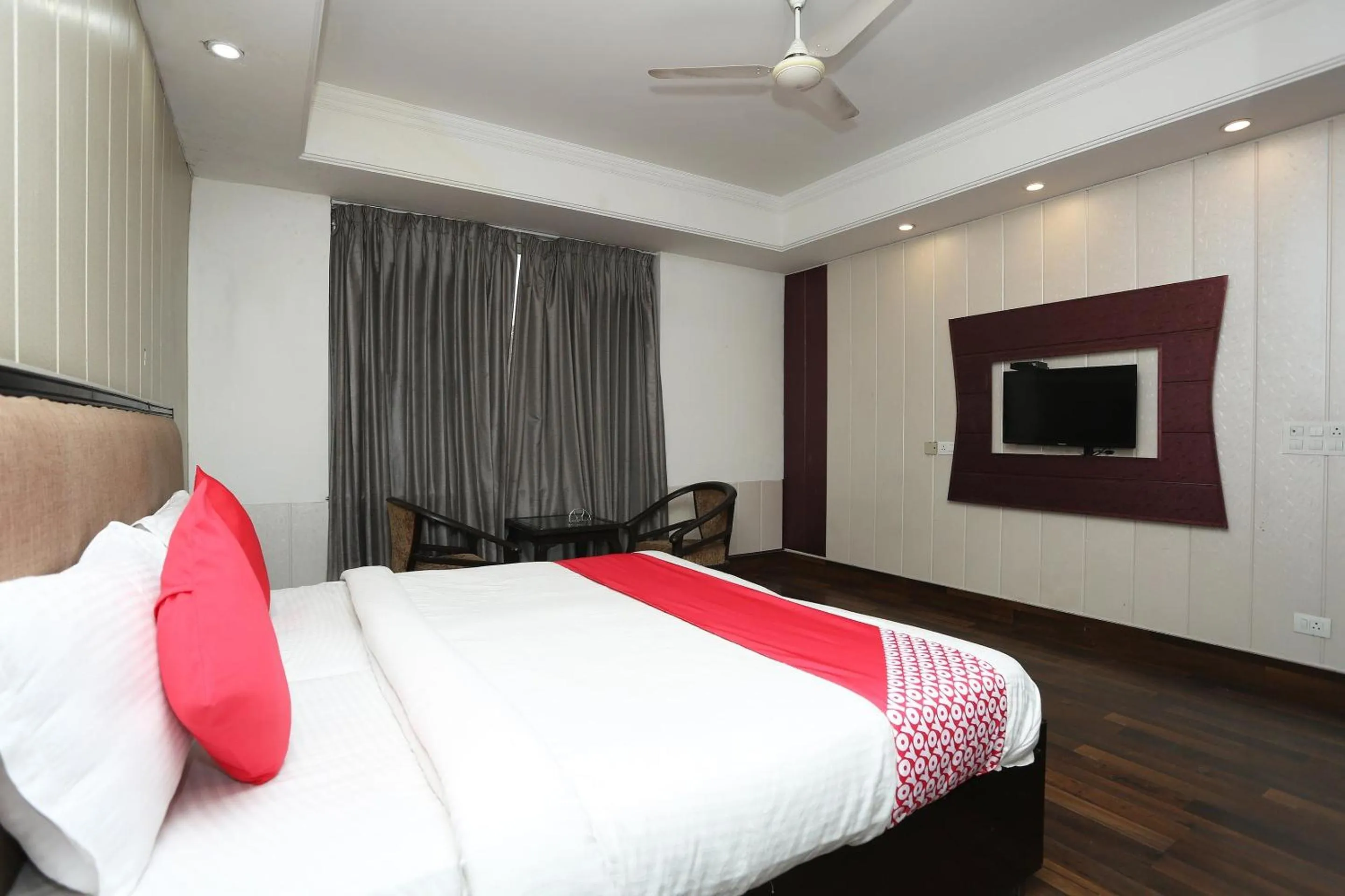 Bedroom, Bed in Super Hotel O The Avenue Residency