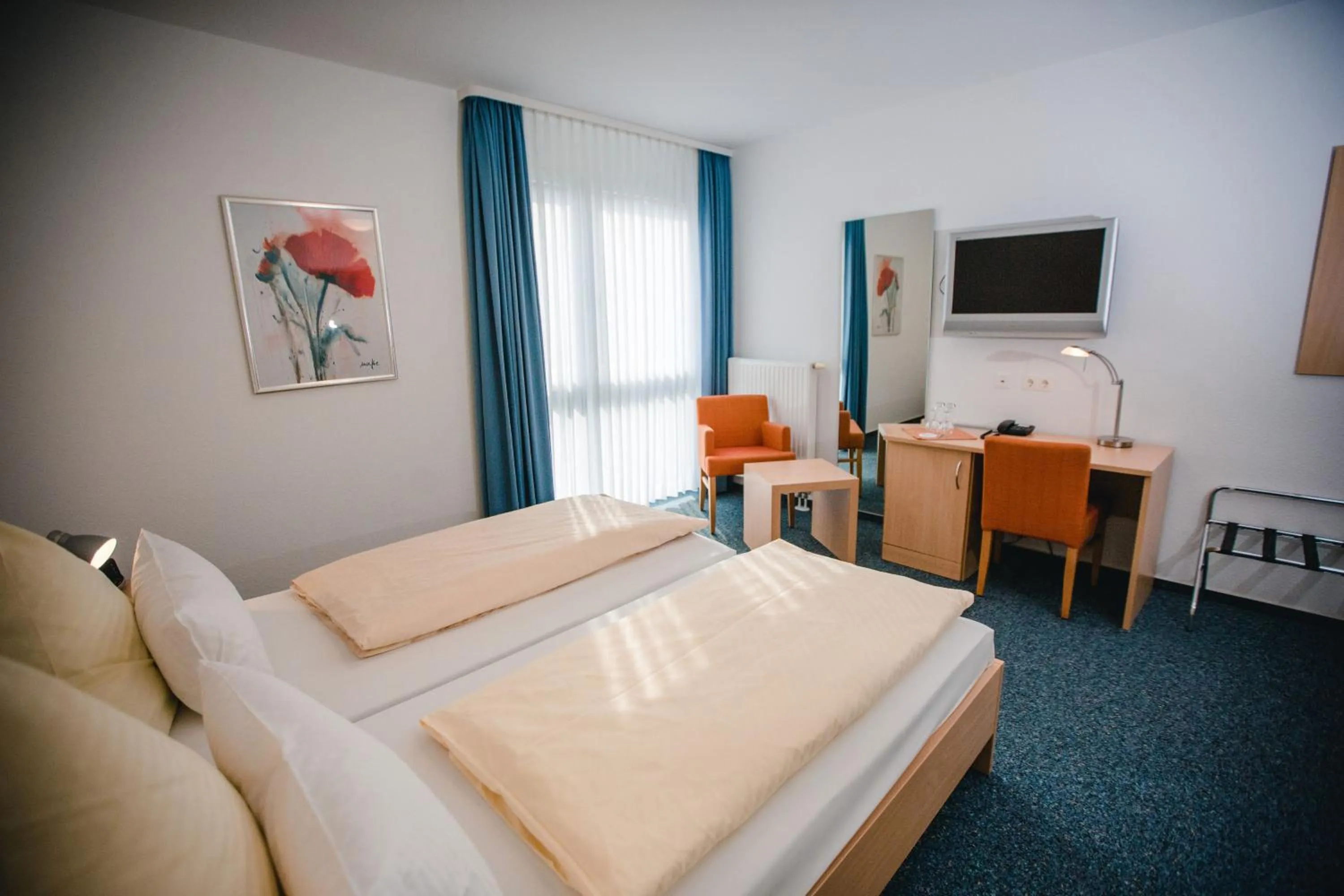 Photo of the whole room, Bed in Johanniter Gästehaus