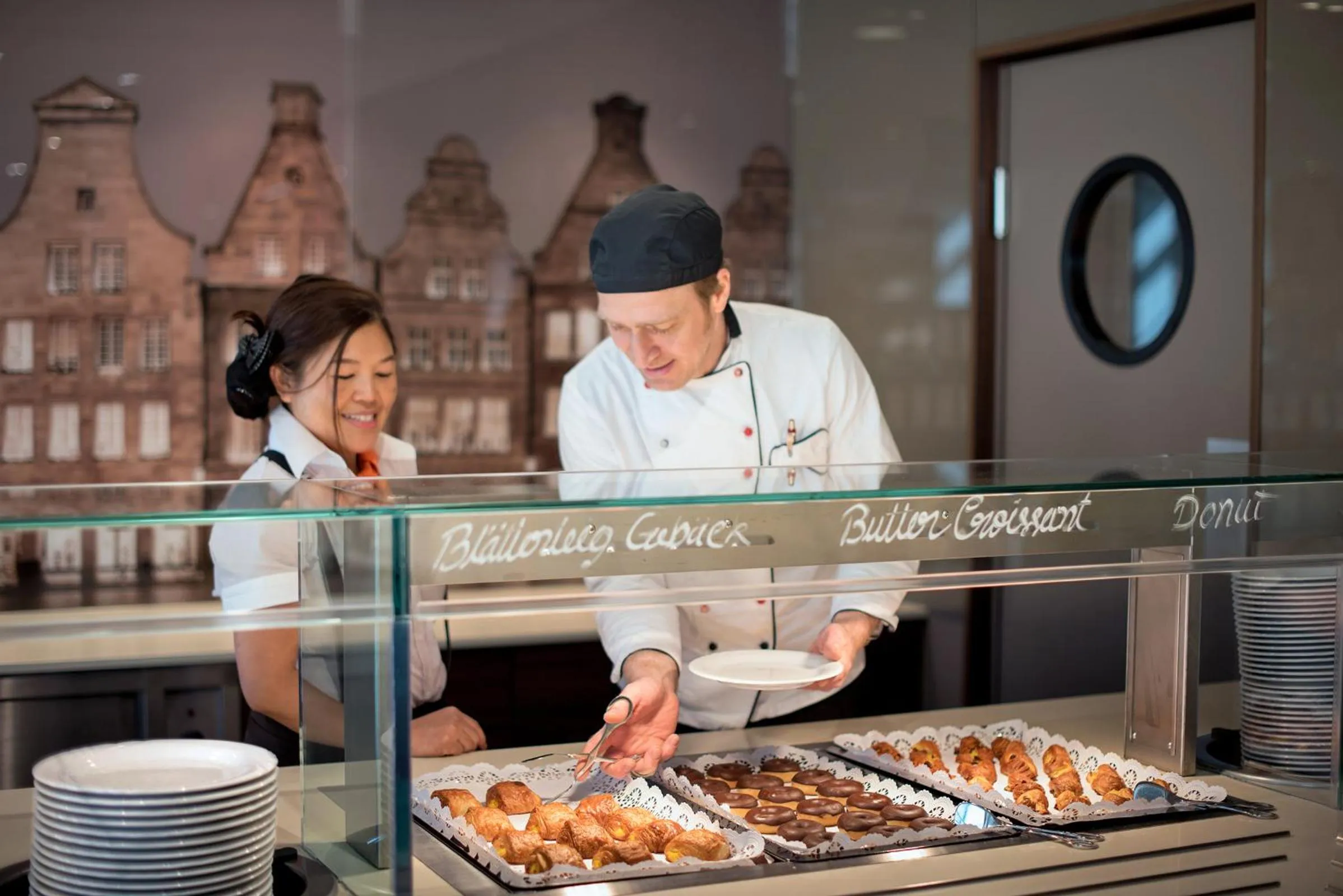 Restaurant/places to eat in Johanniter Gästehaus