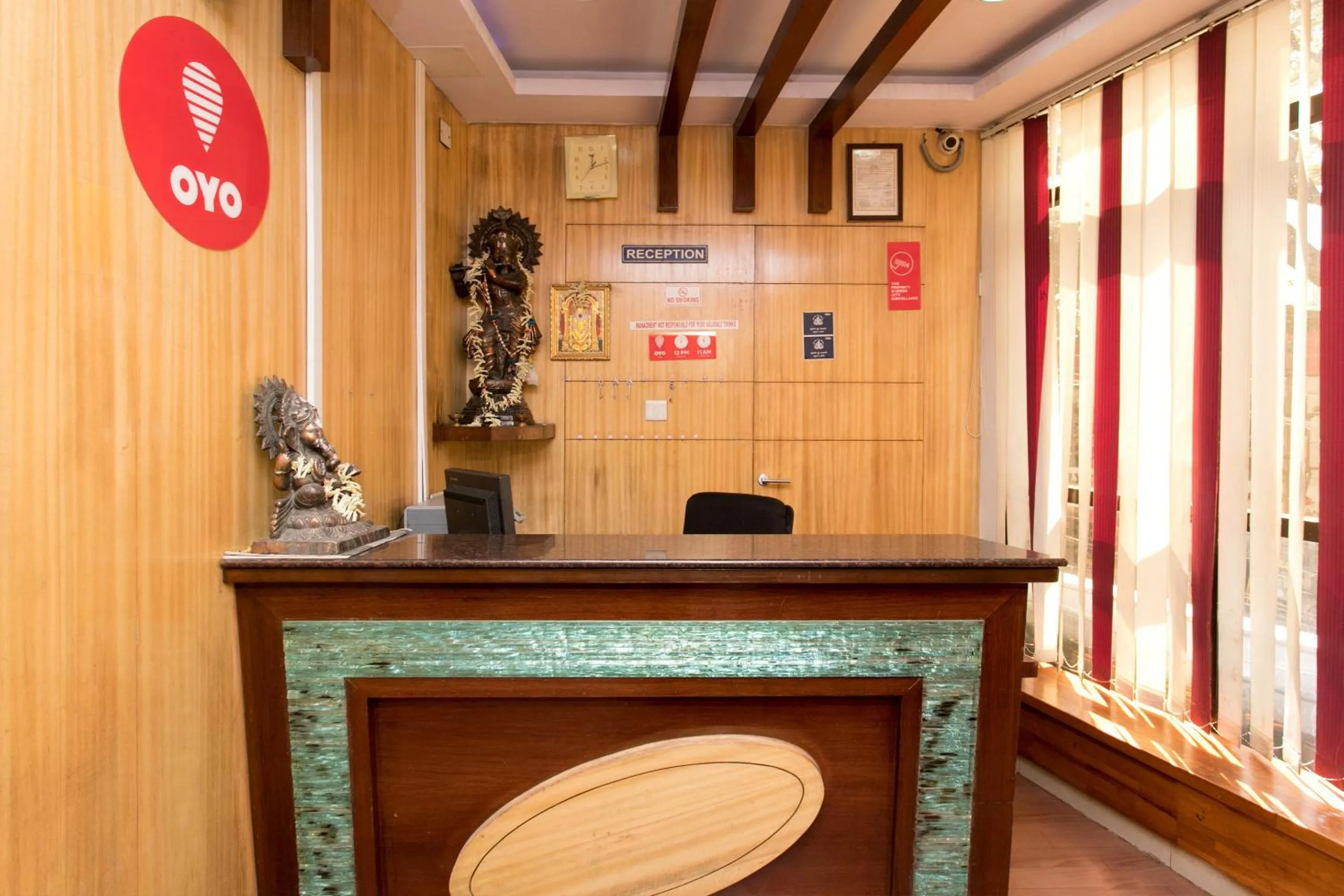 Lobby or reception in Hotel O Rajmahal Boarding & Lodging