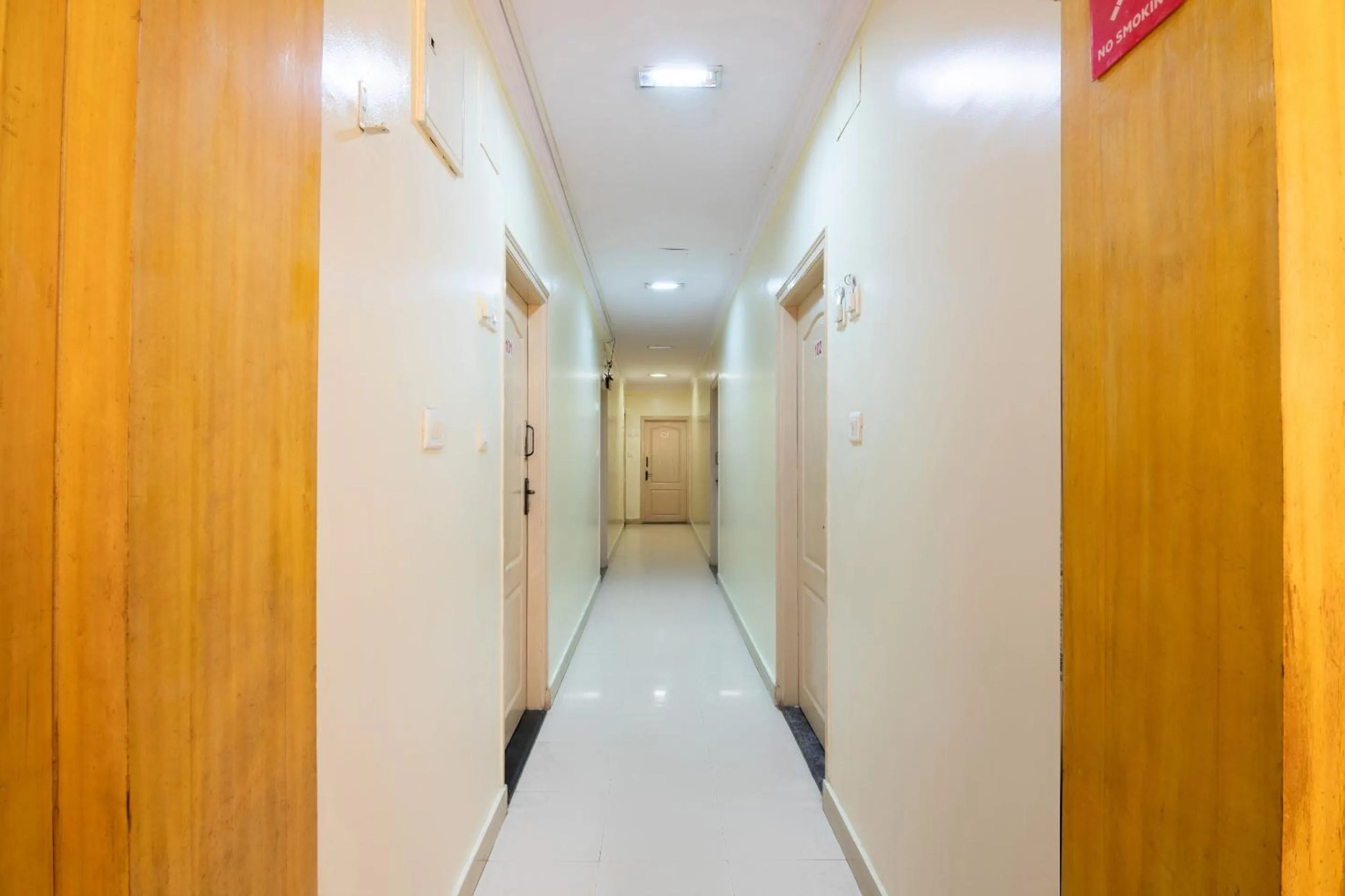 Lobby or reception in Hotel O Rajmahal Boarding & Lodging