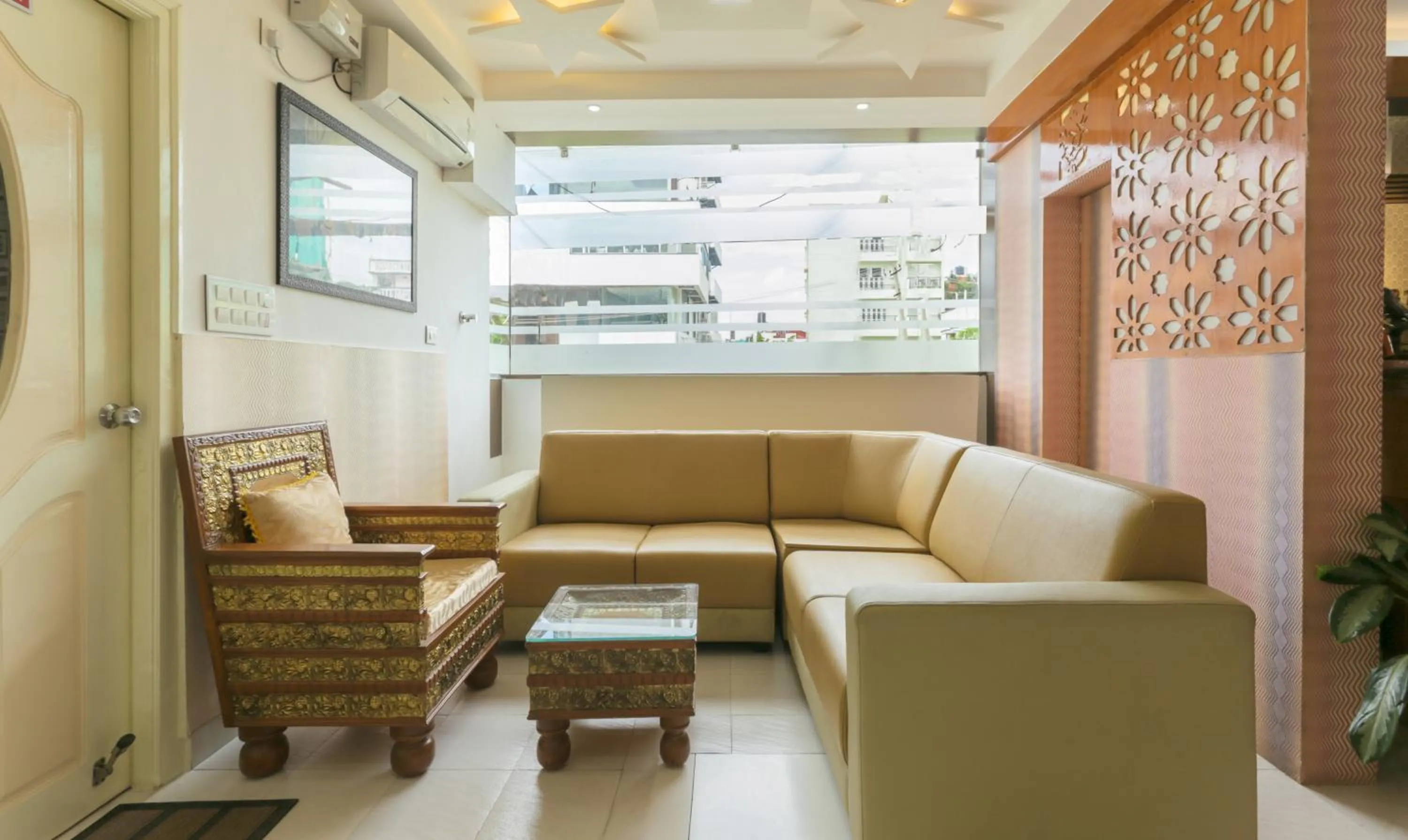 Seating area in Hotel Dvaraka Inn