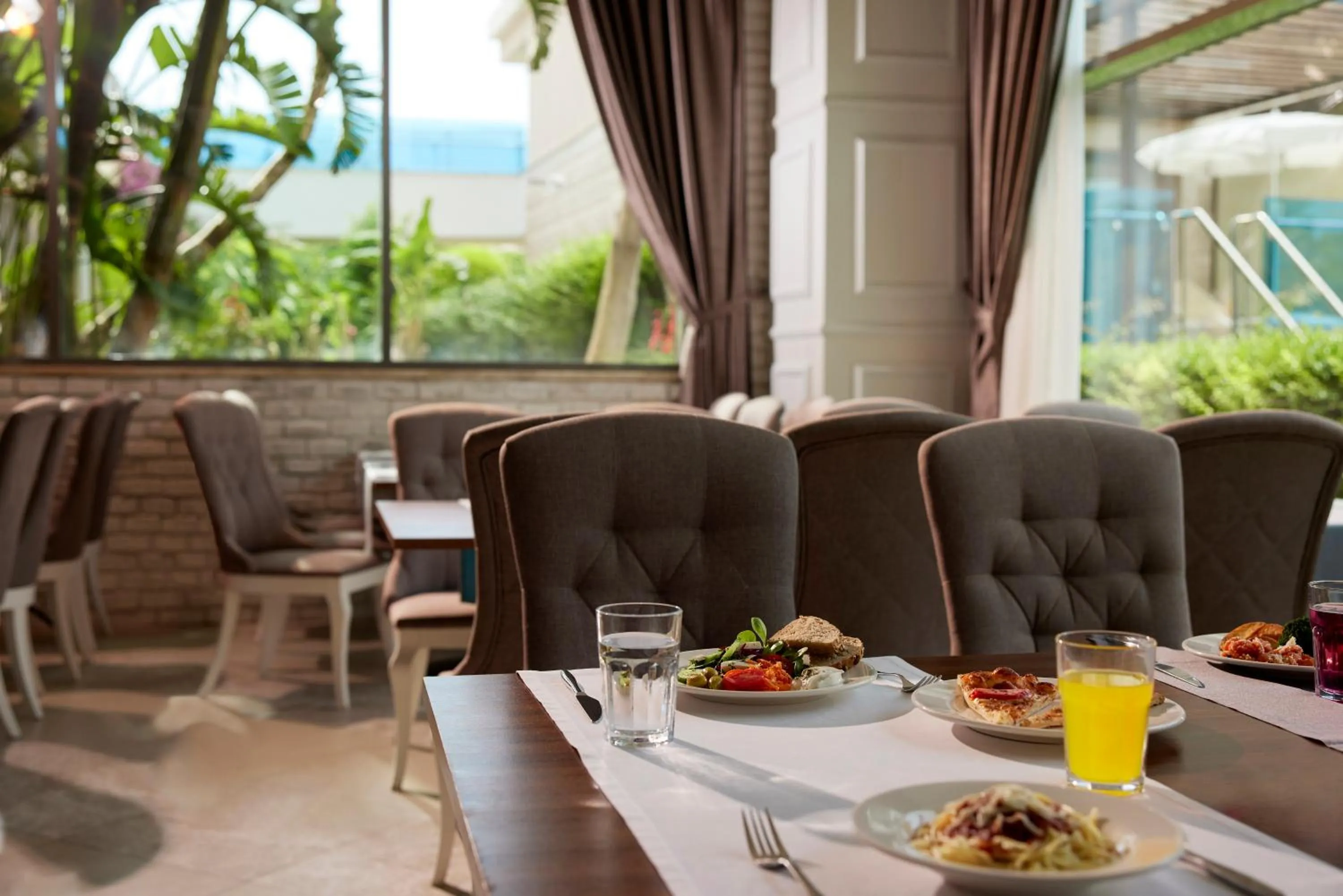 Restaurant/places to eat in Tui Magic Life Jacaranda