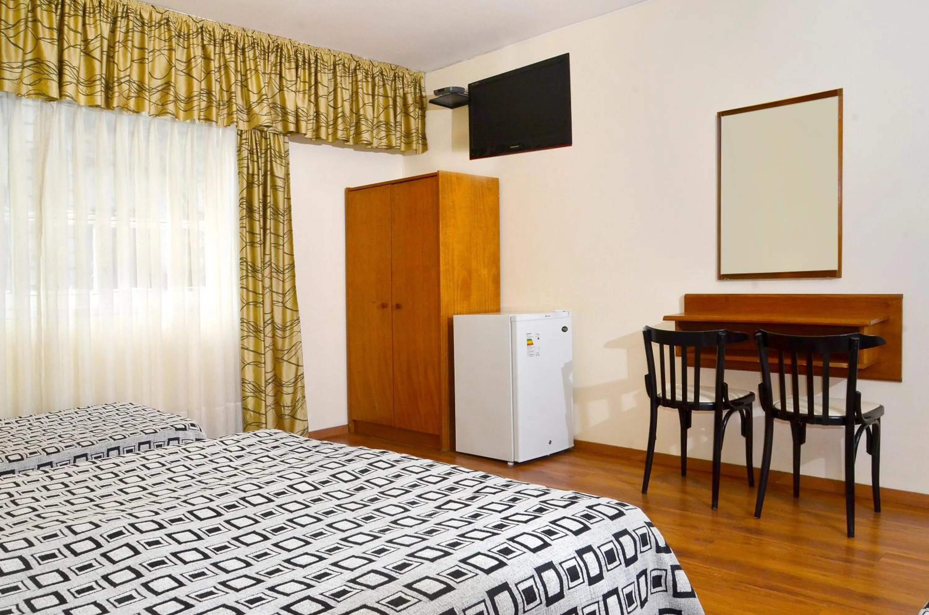 Other, Bed in Hotel Hispano