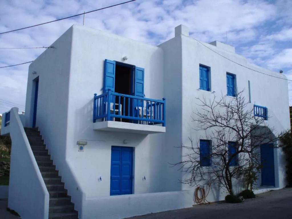 Facade/entrance in Marina Blue Ornos