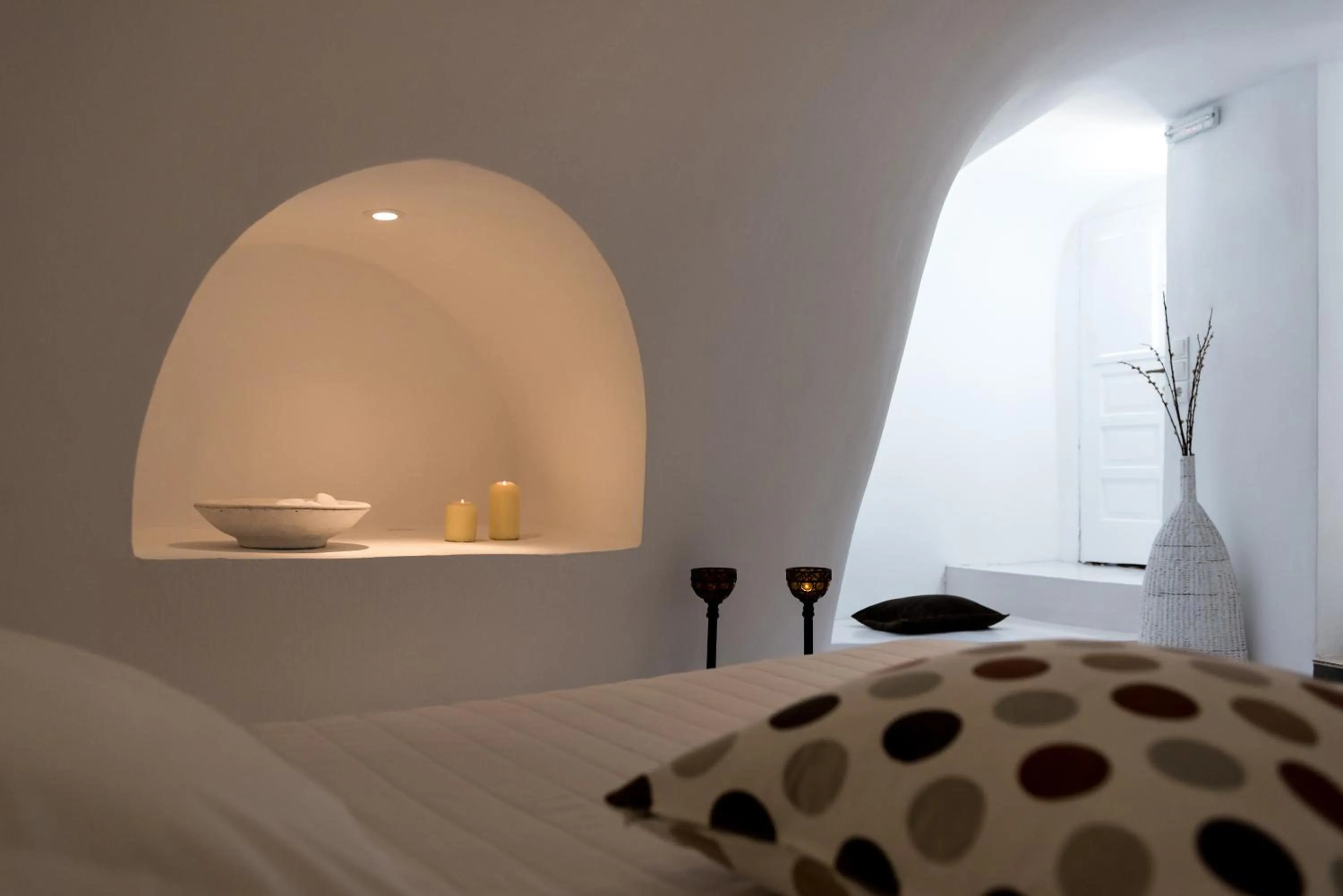 Decorative detail, Bed in Dream Island Hotel