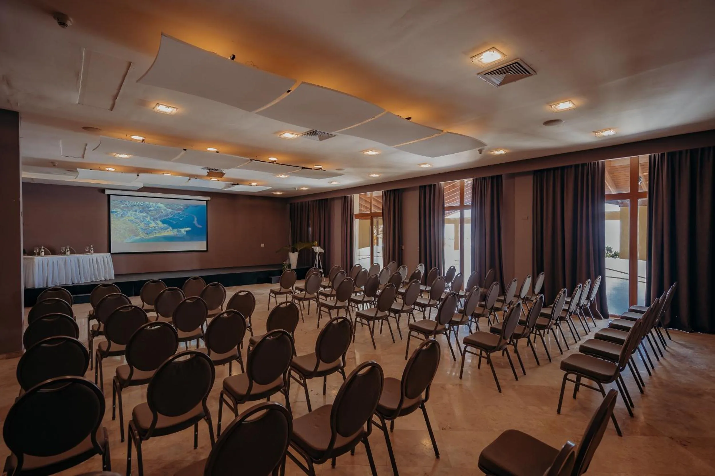 Meeting/conference room in The Bannister Hotel & Yacht Club by Mint