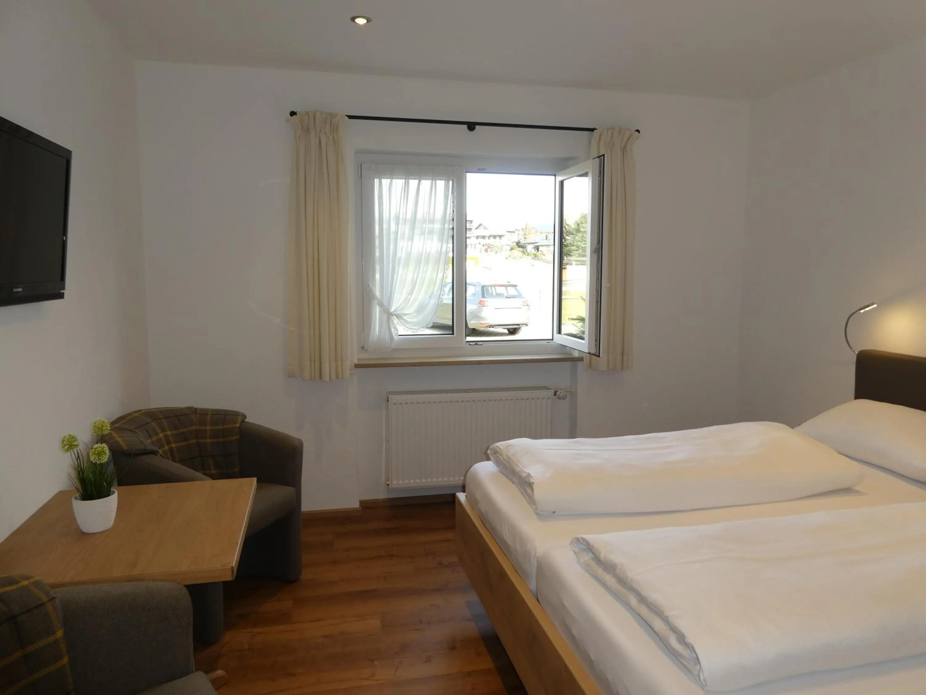 Inner courtyard view, Bed in Landhaus Ruppaner