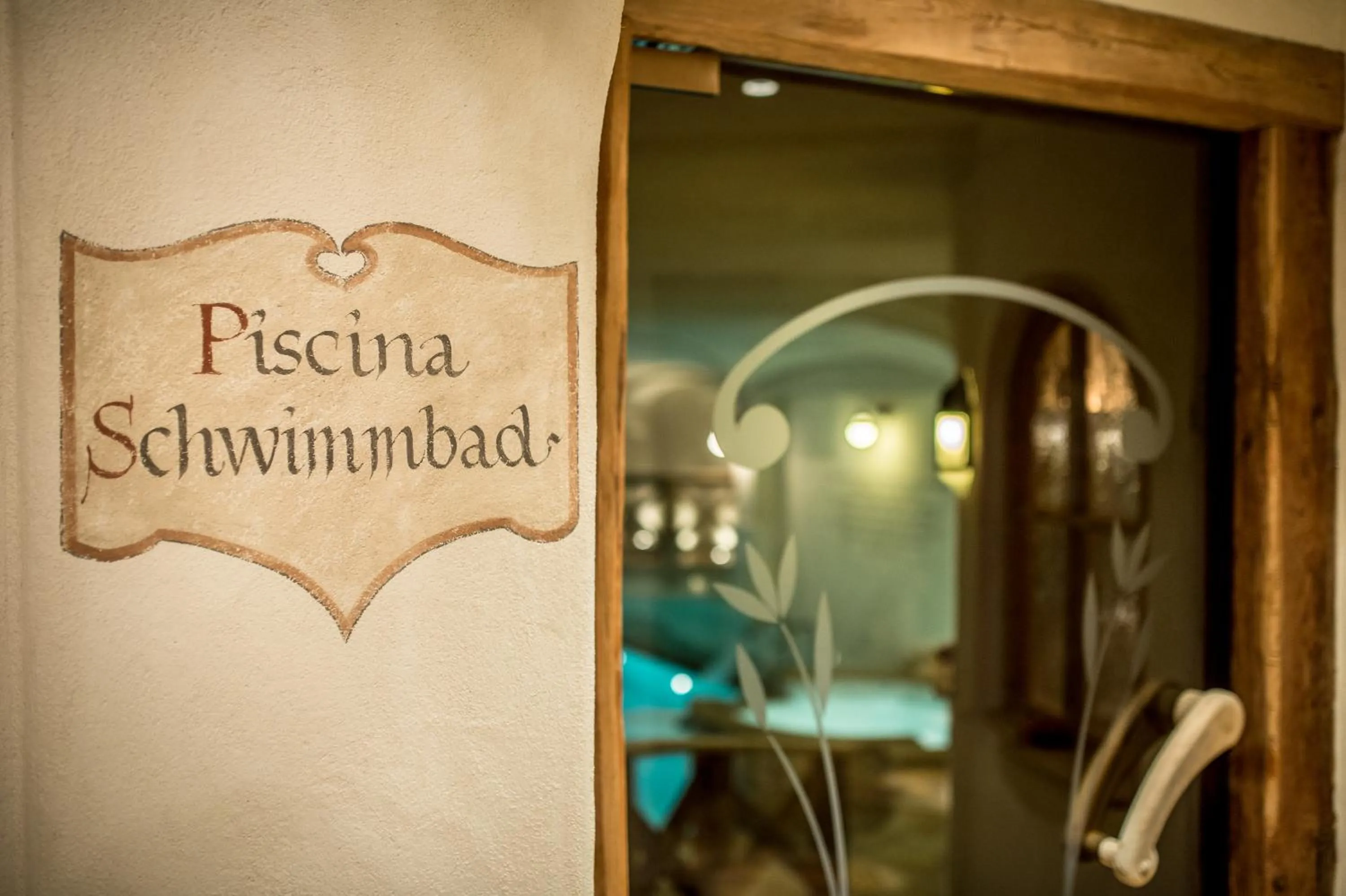 Swimming pool in Hotel Gran Ciasa