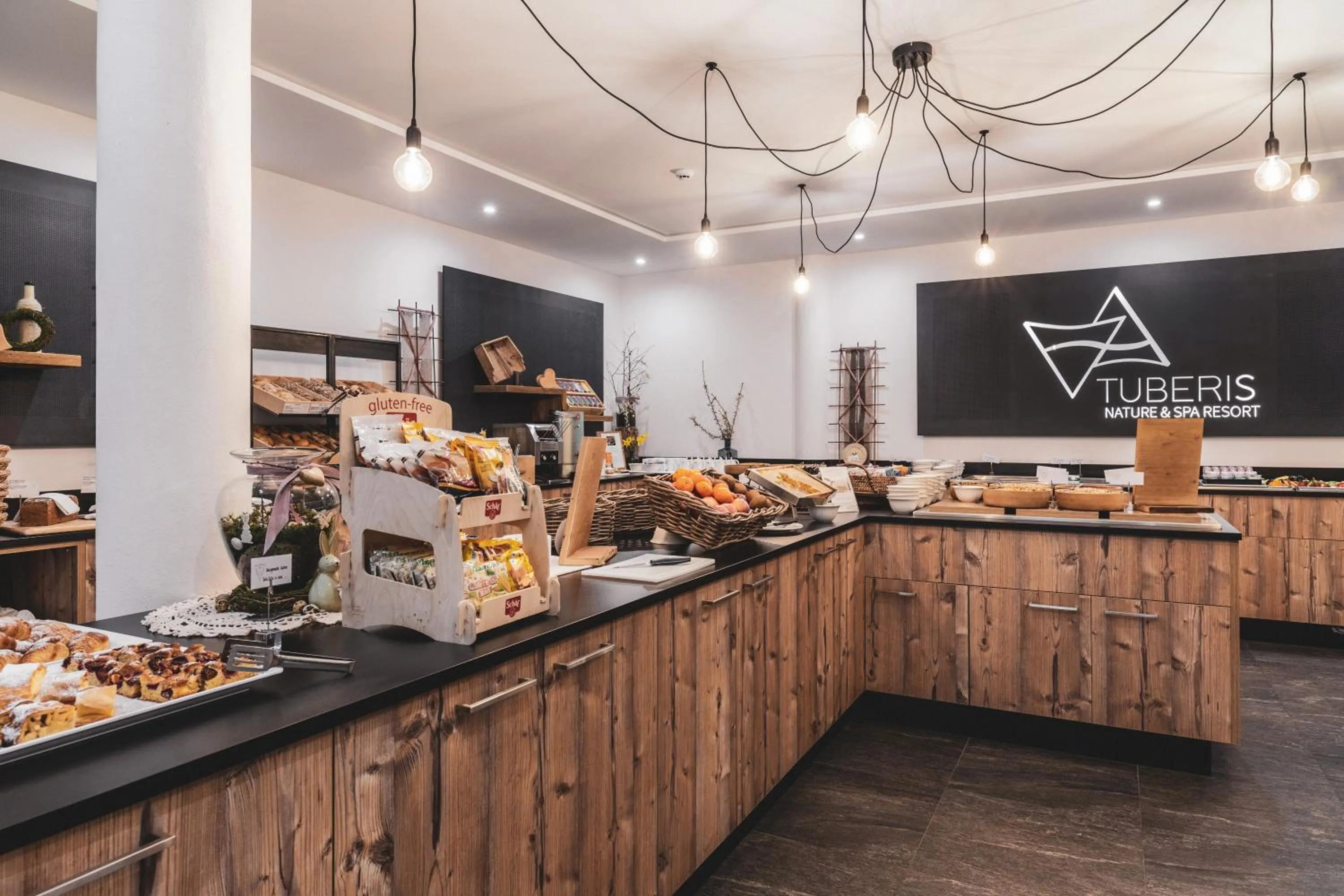 Buffet breakfast in Tuberis Nature & Spa Resort