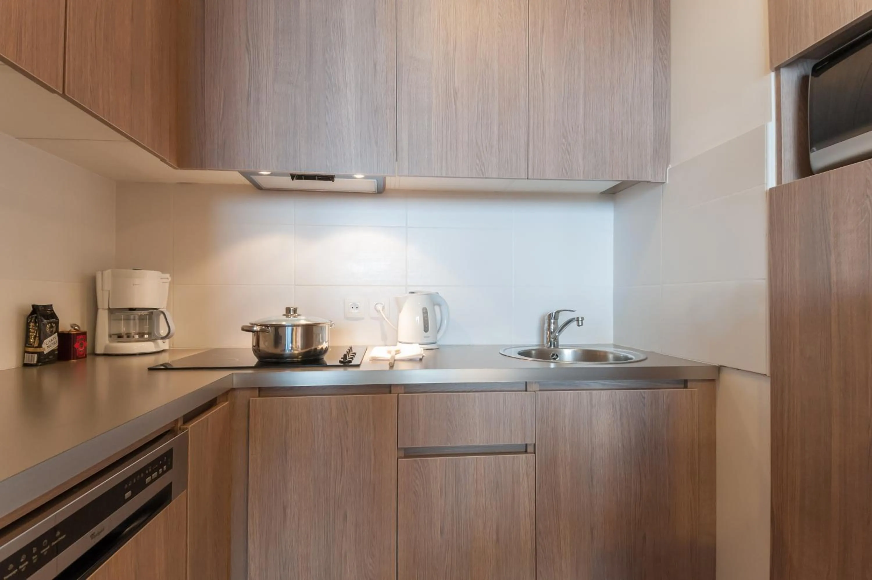 Coffee/tea facilities in Résidence Pierre & Vacances Atria-Crozats