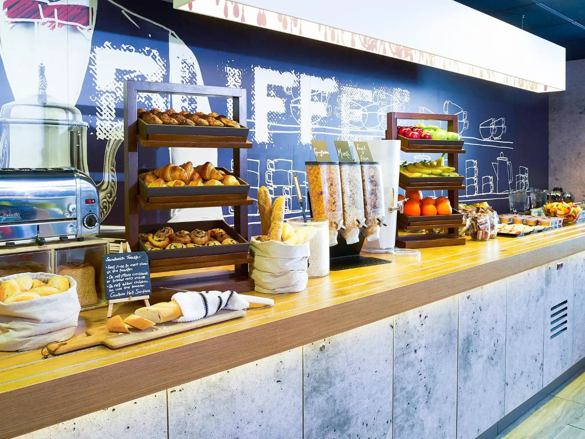 Breakfast in ibis budget Birmingham Airport Terminal Building - NEC