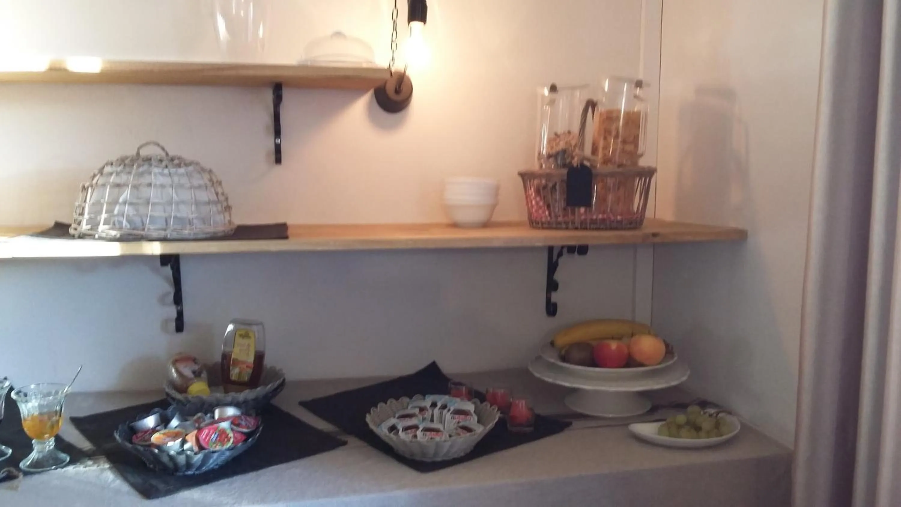 Food and drinks in Hotel Carina