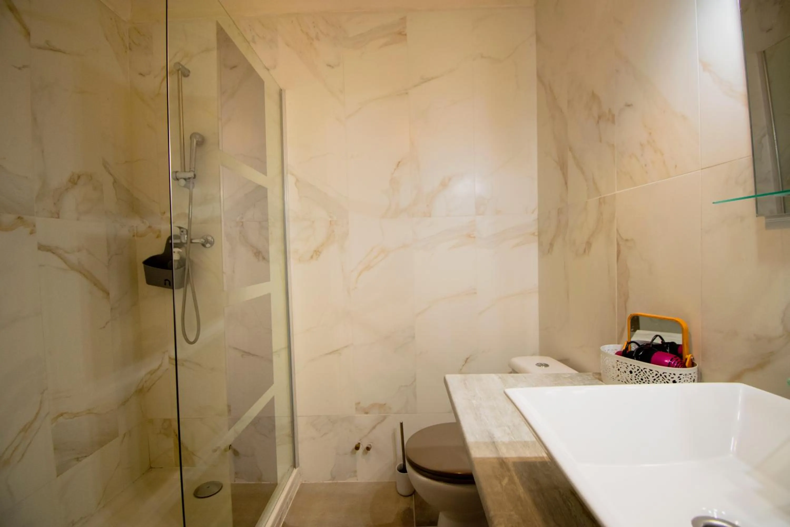 Bathroom in Hotel Carina