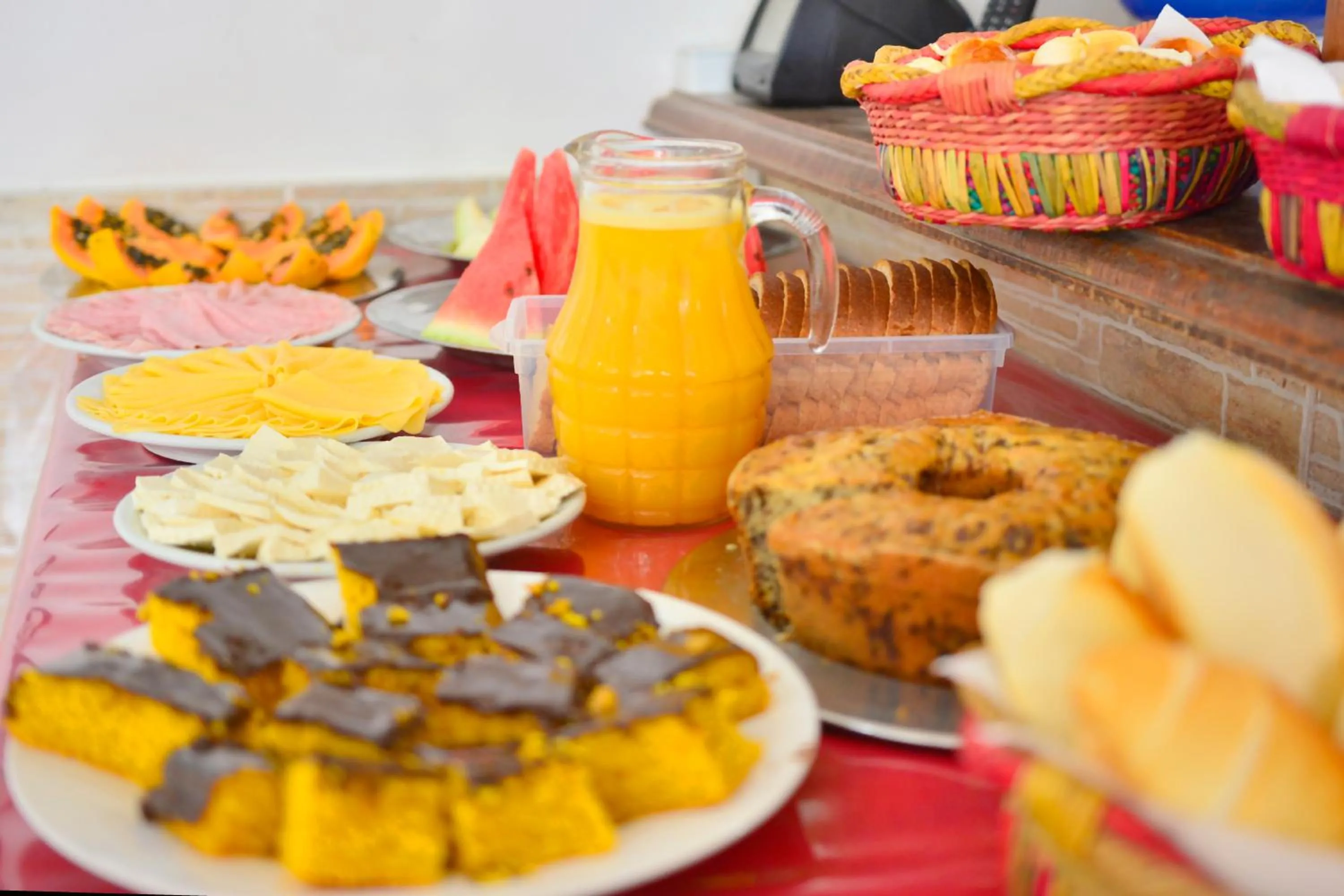 Buffet breakfast in Pousada Por do Sol