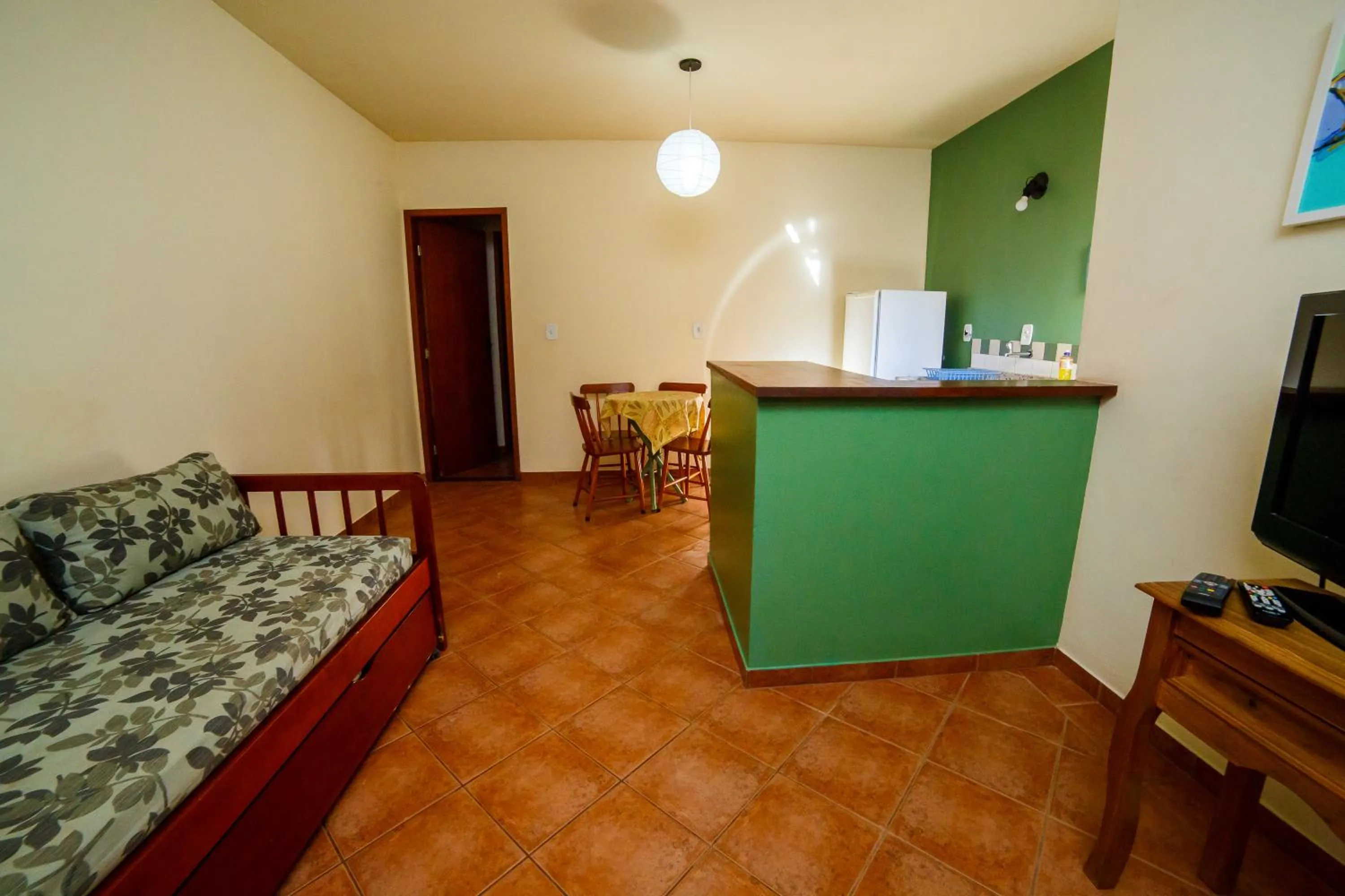 Kitchen or kitchenette, Bed in Pousada Do Capitão