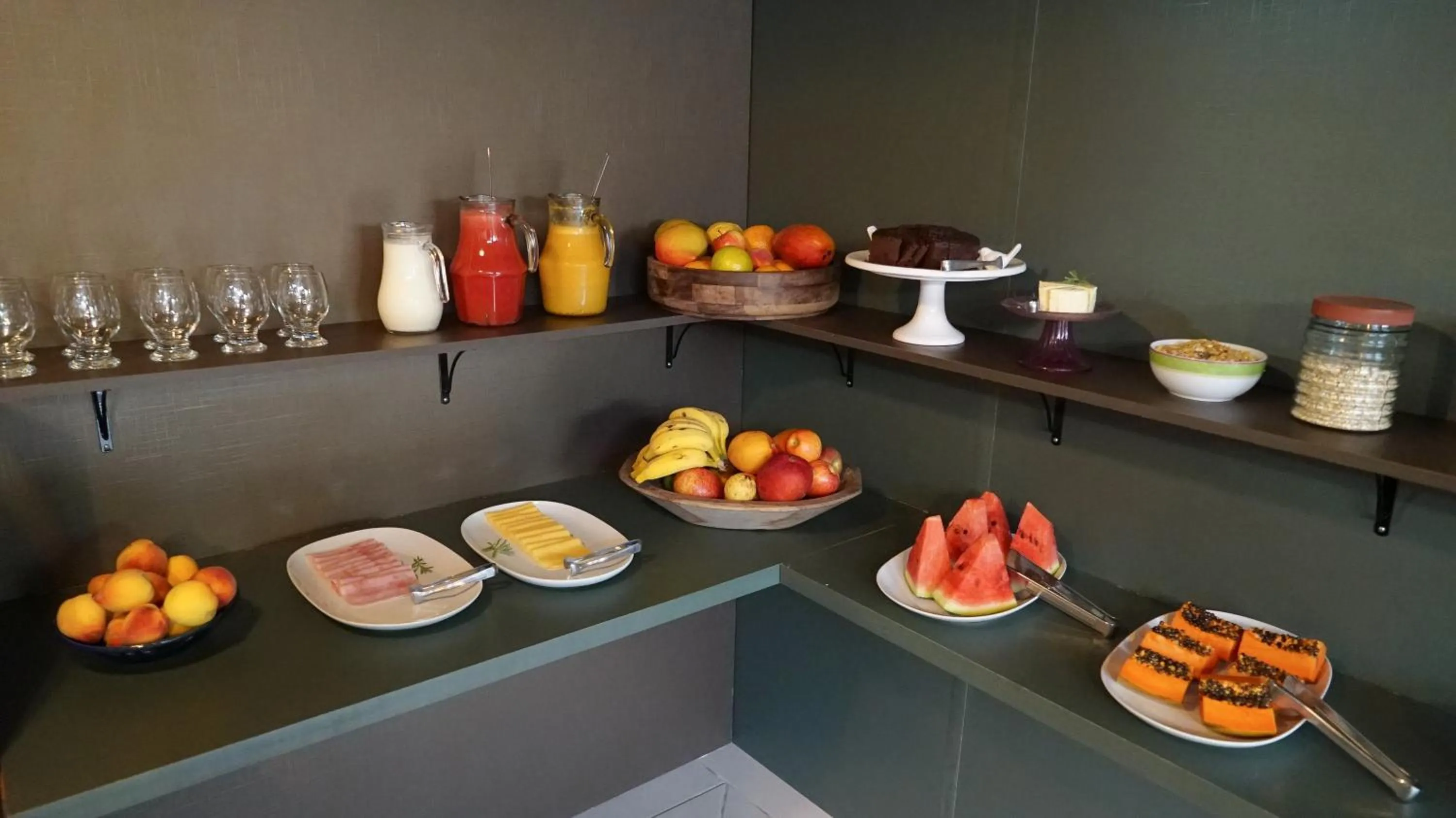 Buffet breakfast in Pousada Do Capitão