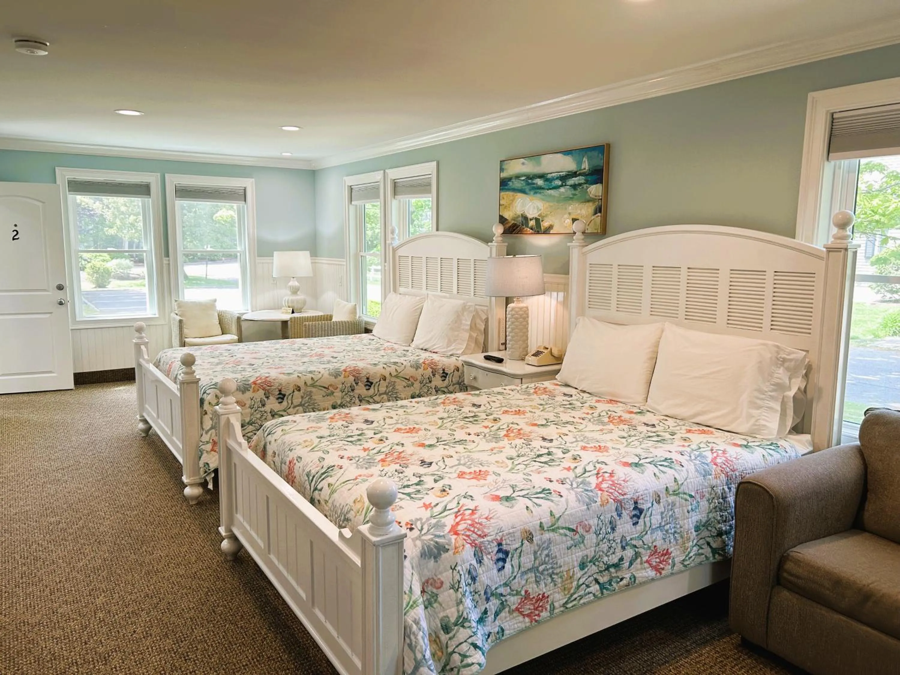 Photo of the whole room, Bed in Falmouth Heights Motor Lodge