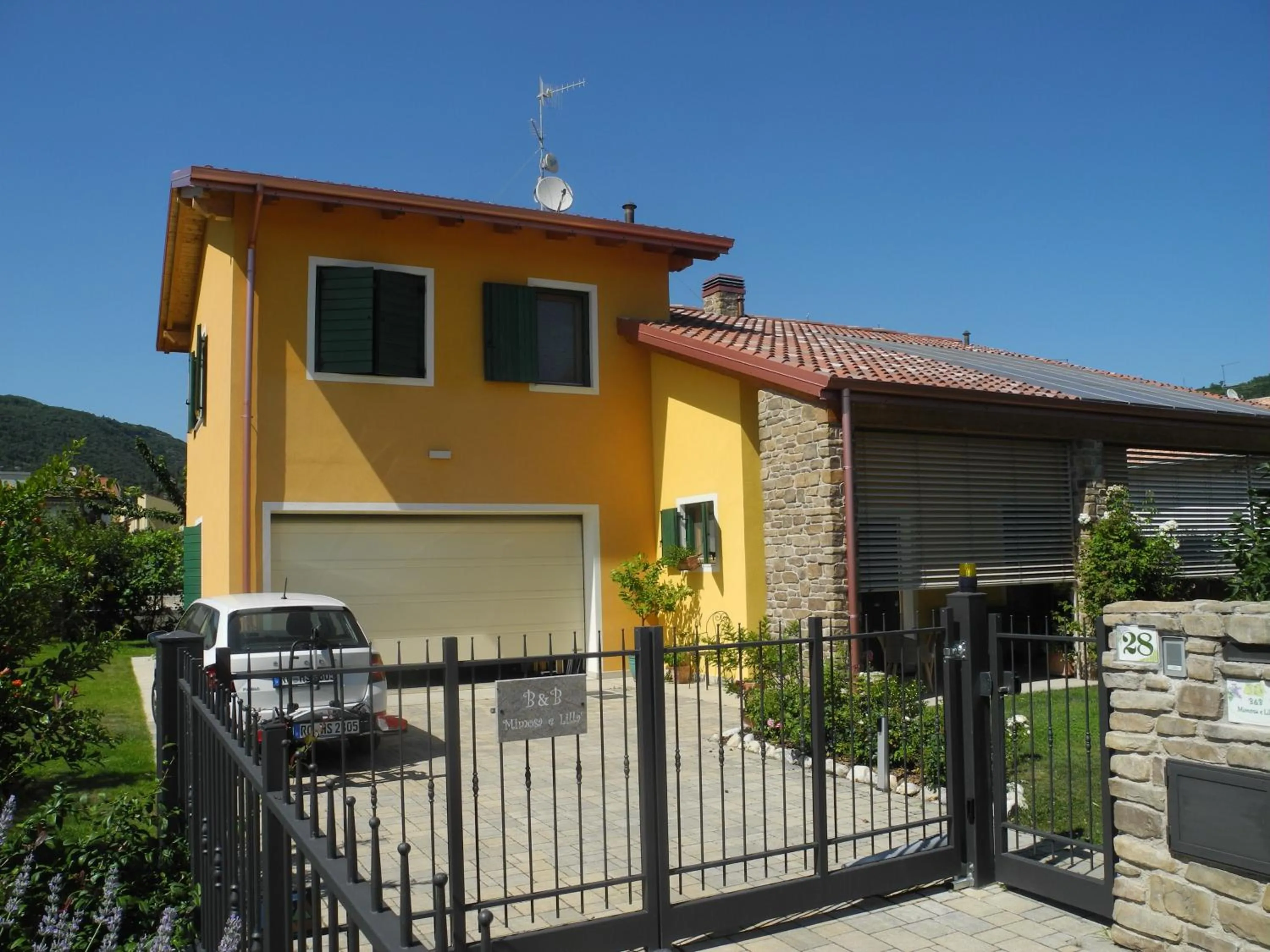 Parking in B&B Mimosa e Lillà