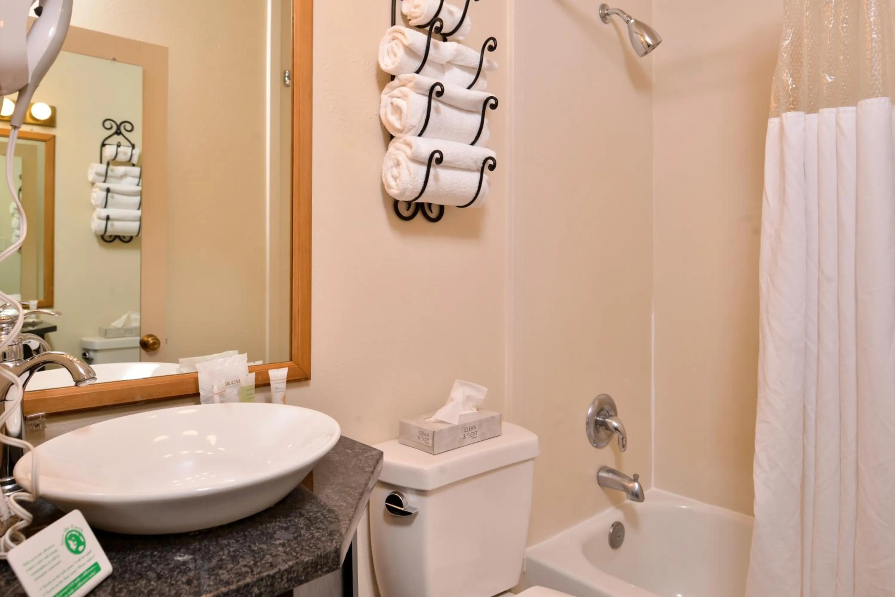 Bathroom in Stage Coach Inn