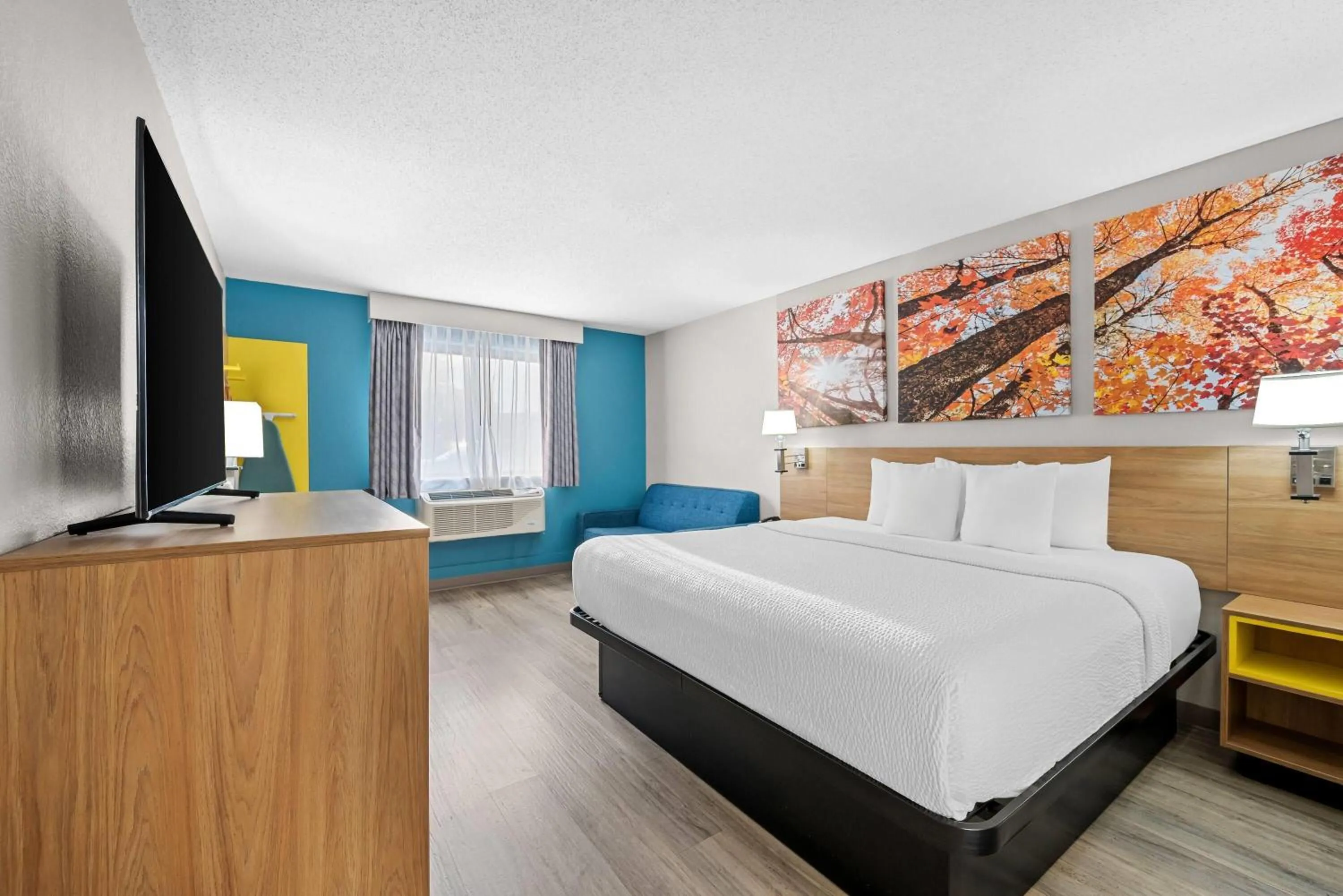 Bed in Days Inn by Wyndham Brunswick Bath Area