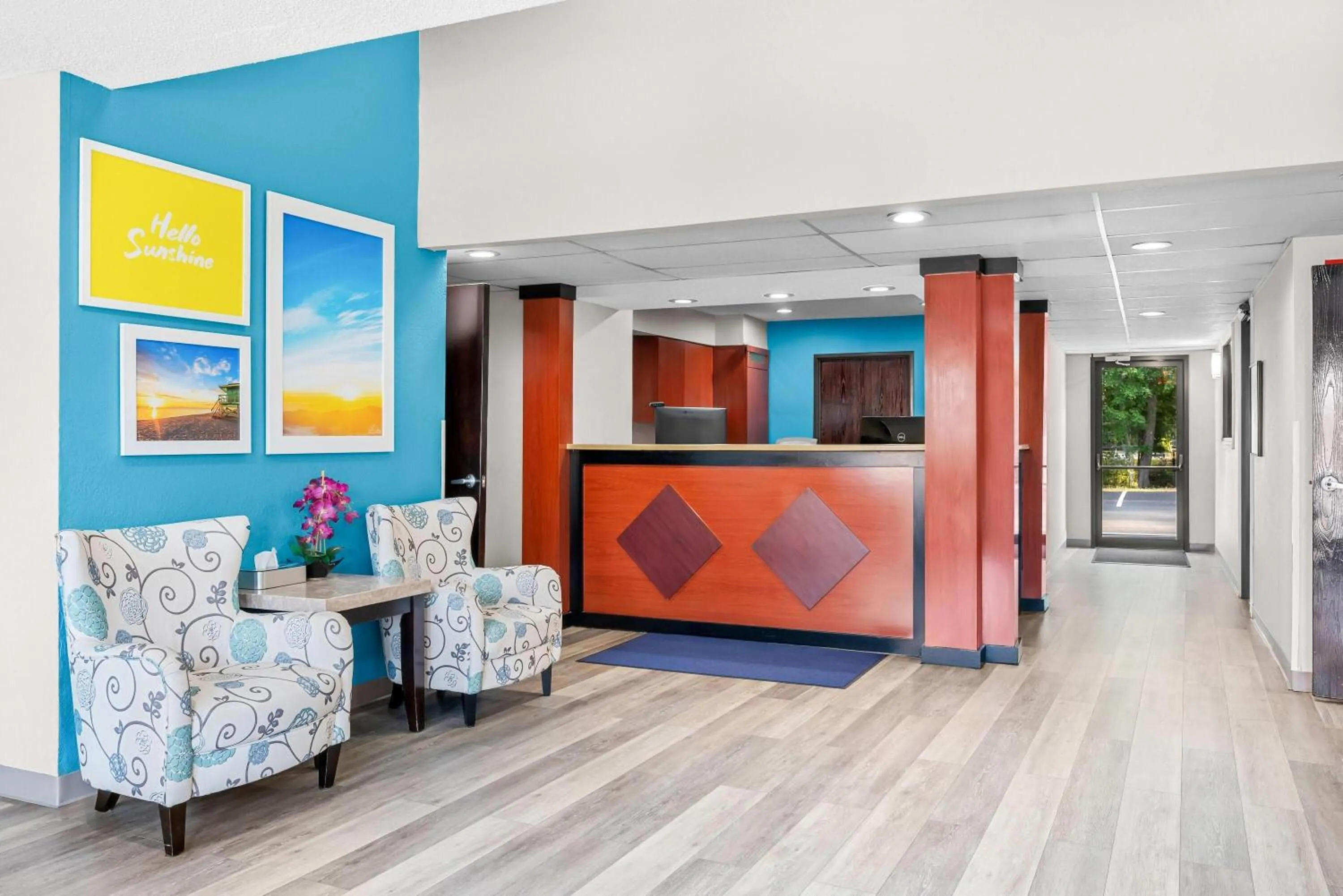 Lobby or reception in Days Inn by Wyndham Brunswick Bath Area