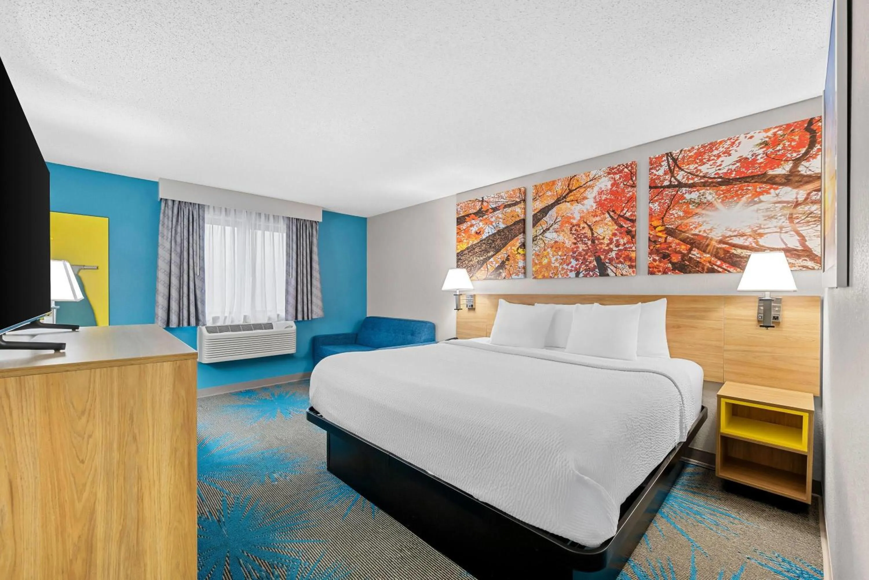 Bed in Days Inn by Wyndham Brunswick Bath Area