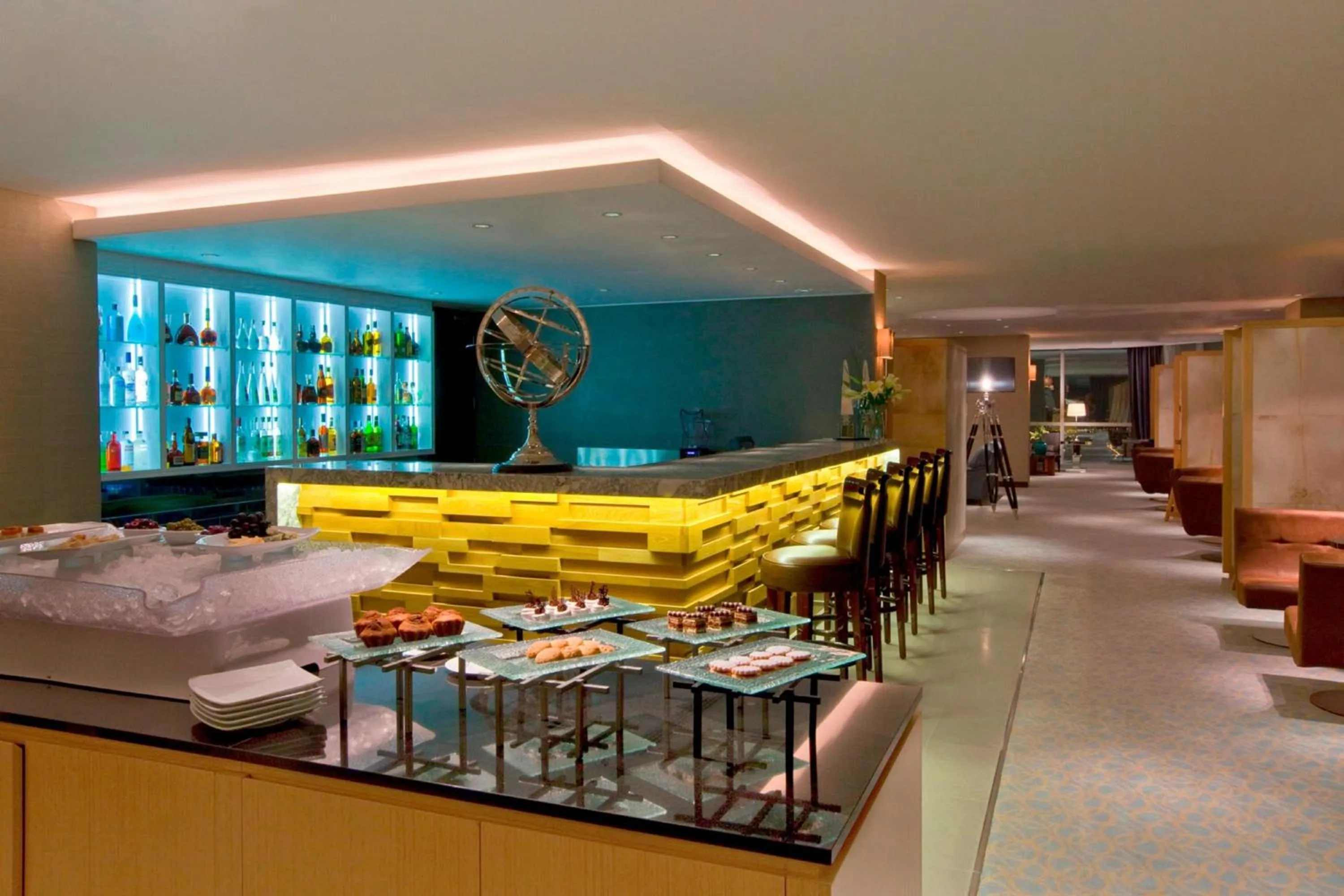 Lounge or bar in The Westin Lima Hotel & Convention Center
