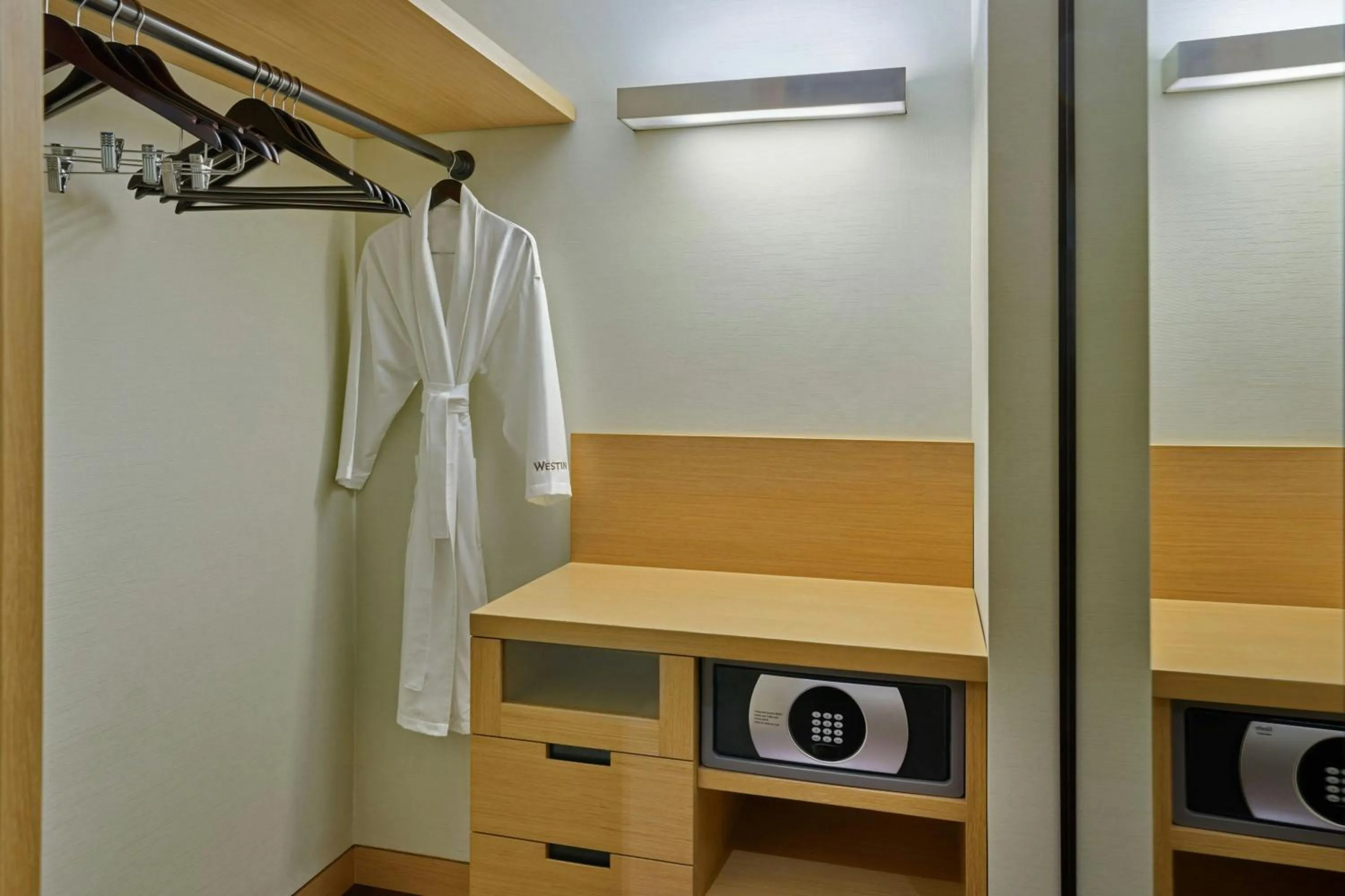 Photo of the whole room in The Westin Lima Hotel & Convention Center