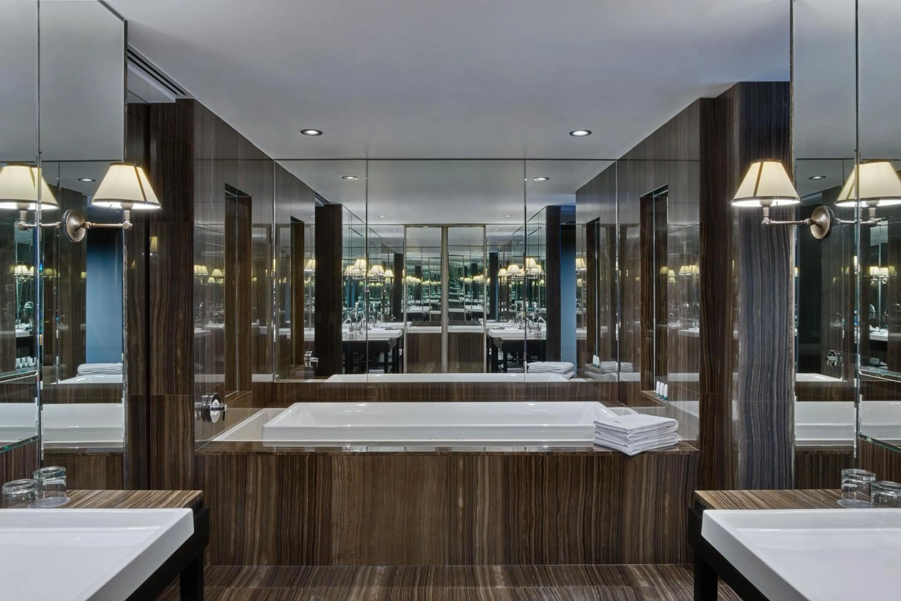 Bathroom, Bed in The Westin Lima Hotel & Convention Center