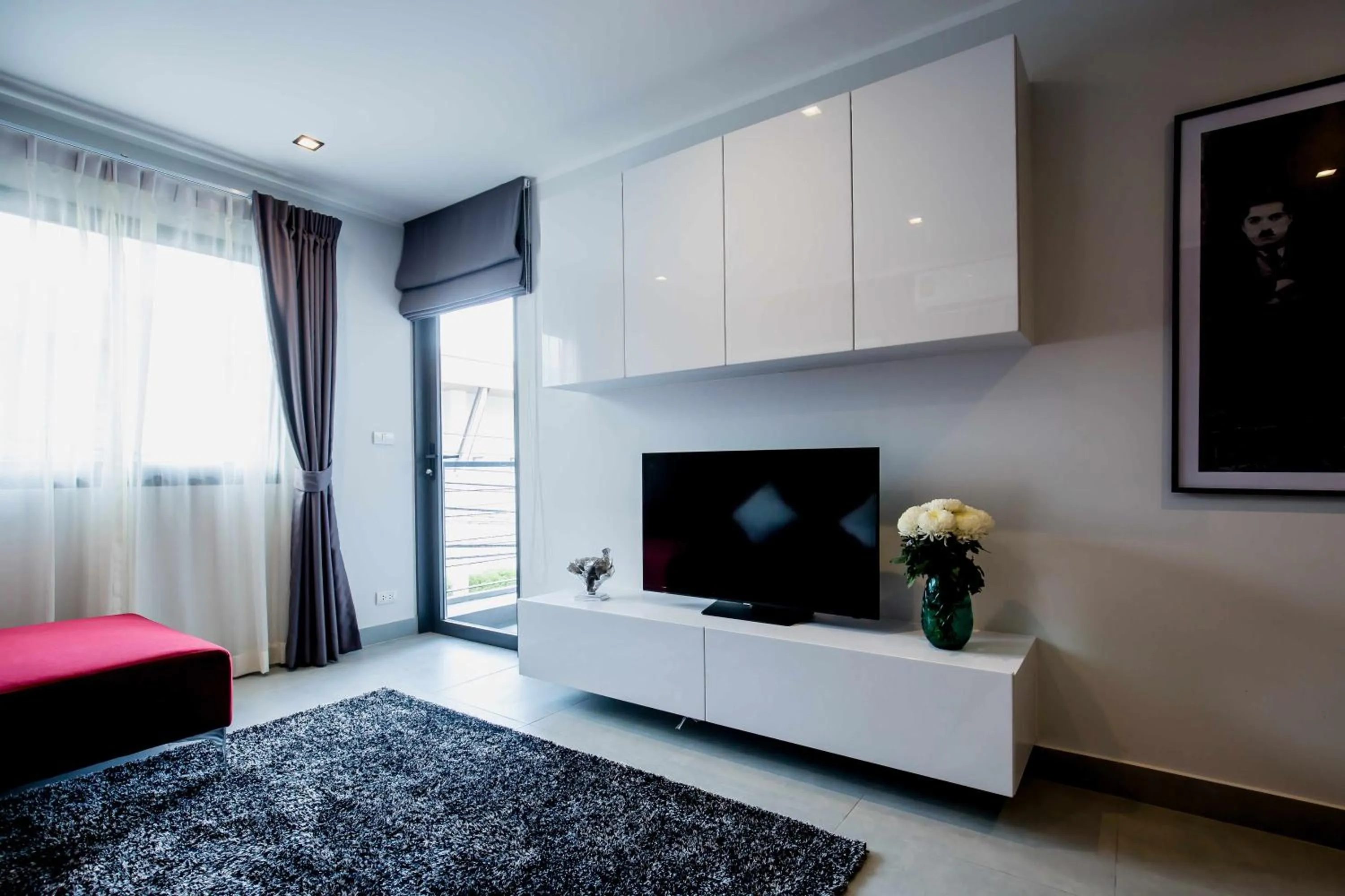 TV and multimedia in NOON Village Tower 1