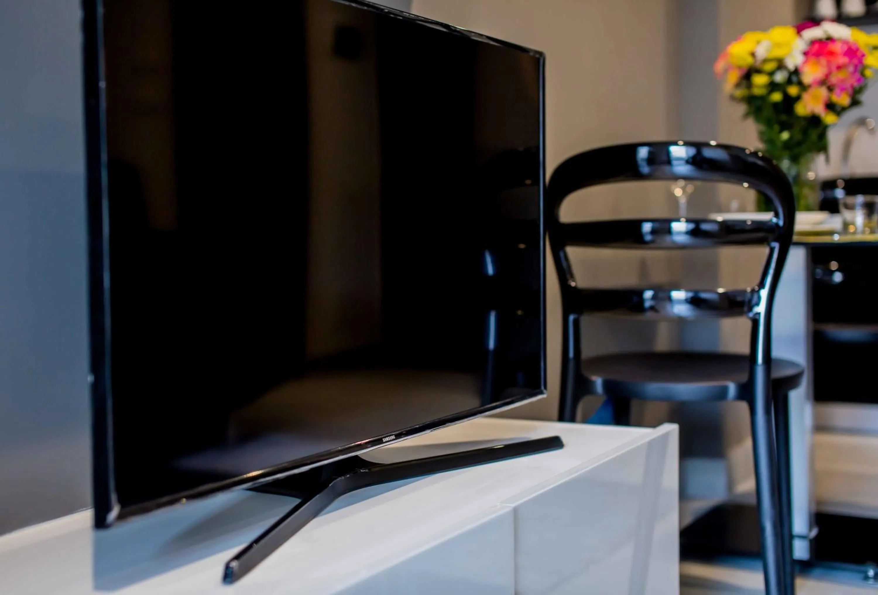 TV and multimedia in NOON Village Tower 1